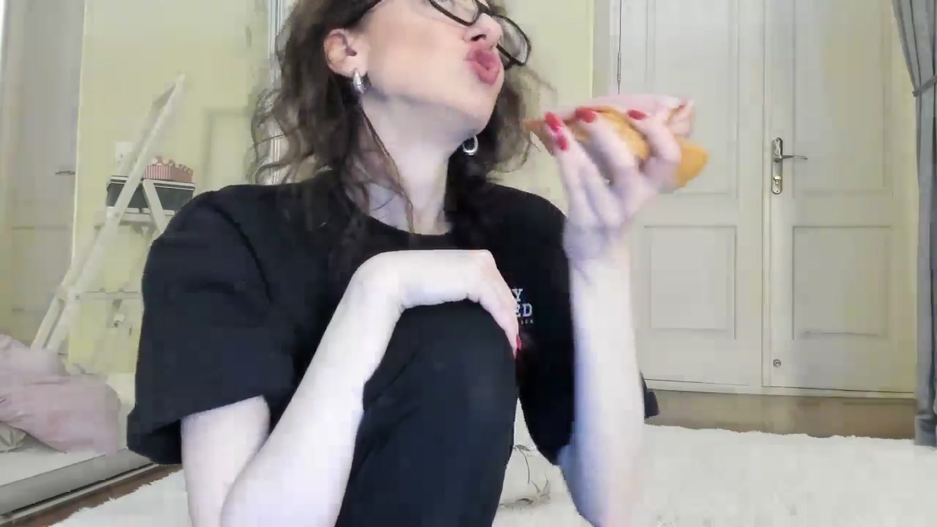 Gallery image thumbnail from Baby_Jewel's myfreecams stream on, 09/07/2024, 11:27 image 14 of 20