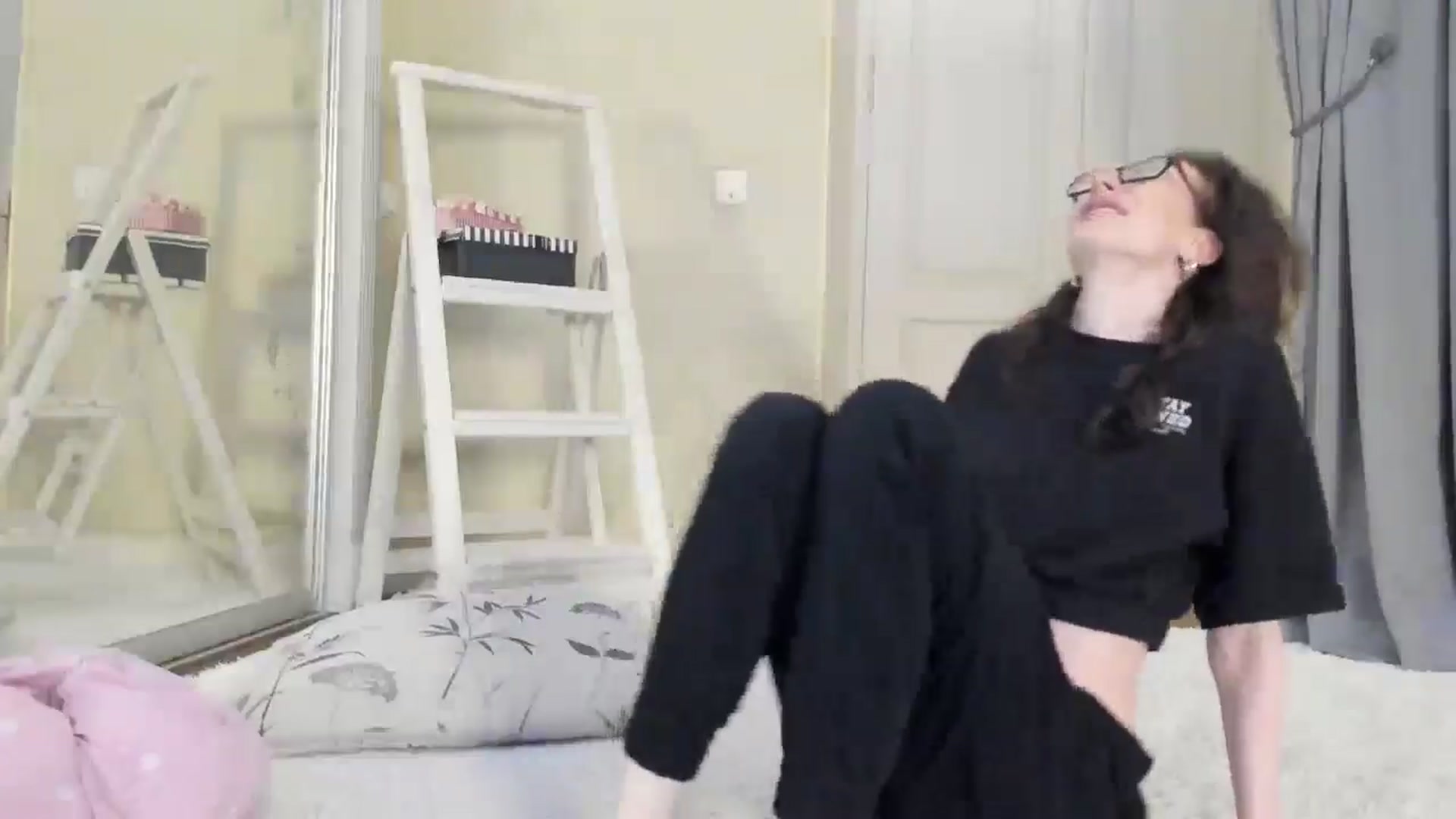Gallery image thumbnail from Baby_Jewel's myfreecams stream on, 09/07/2024, 14:02 image 19 of 20