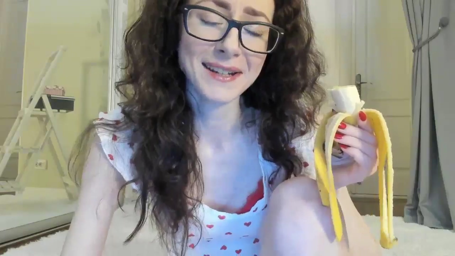 Gallery image thumbnail from Baby_Jewel's myfreecams stream on, 09/15/2024, 08:40 image 12 of 20