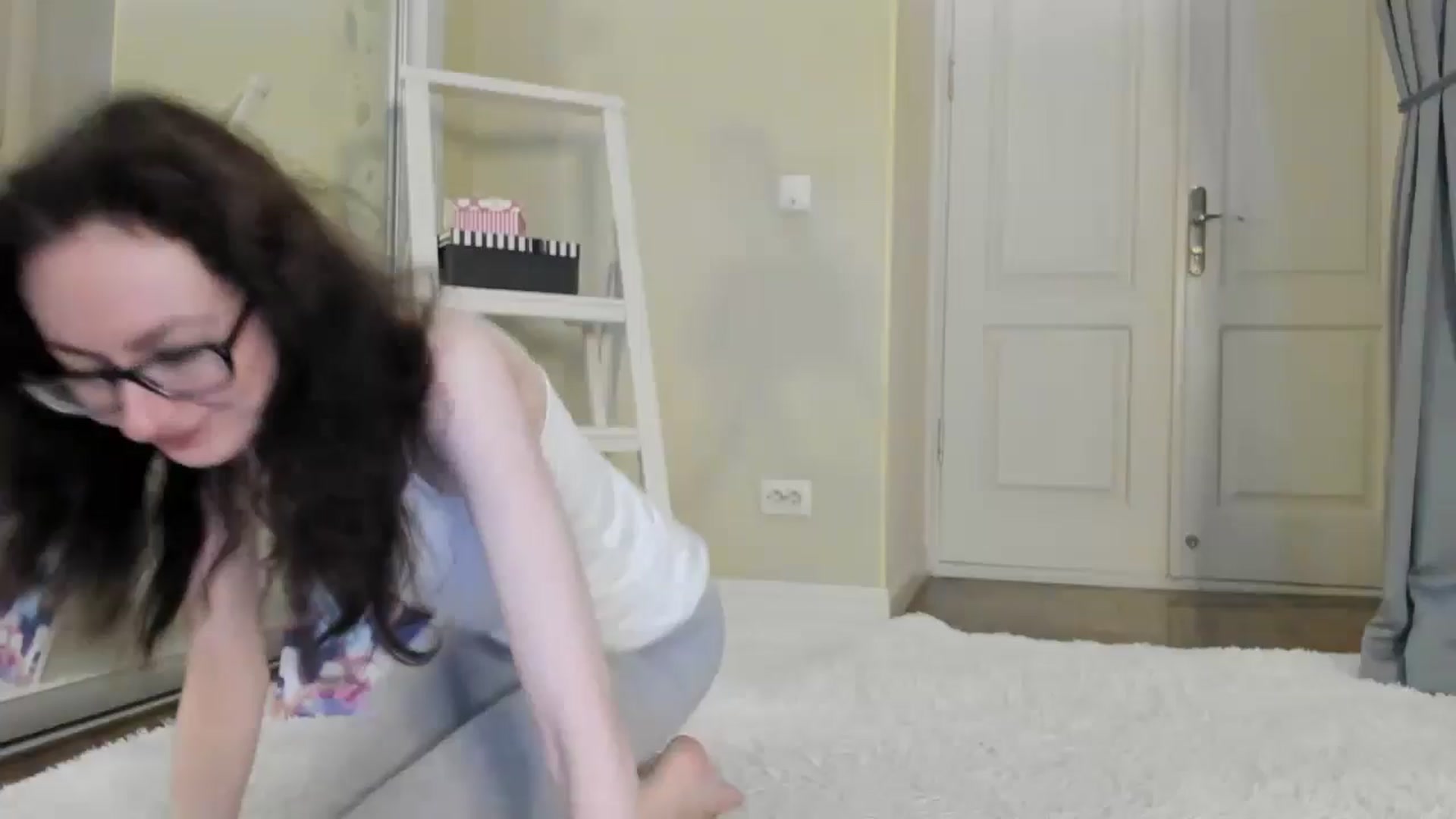 Gallery image thumbnail from Baby_Jewel's myfreecams stream on, 09/17/2024, 08:51 image 17 of 20