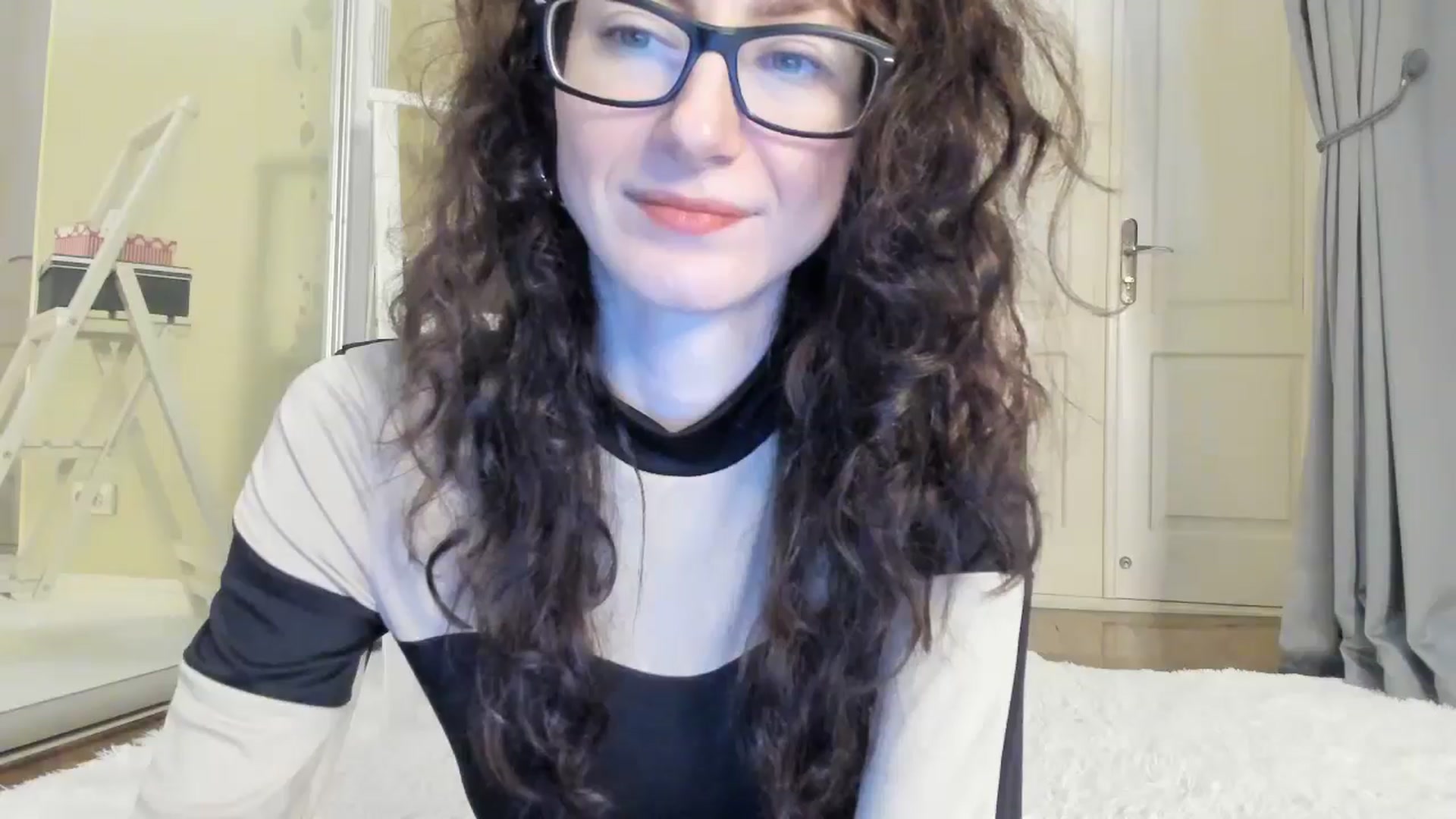 Gallery image thumbnail from Baby_Jewel's myfreecams stream on, 09/18/2024, 08:40 image 7 of 20