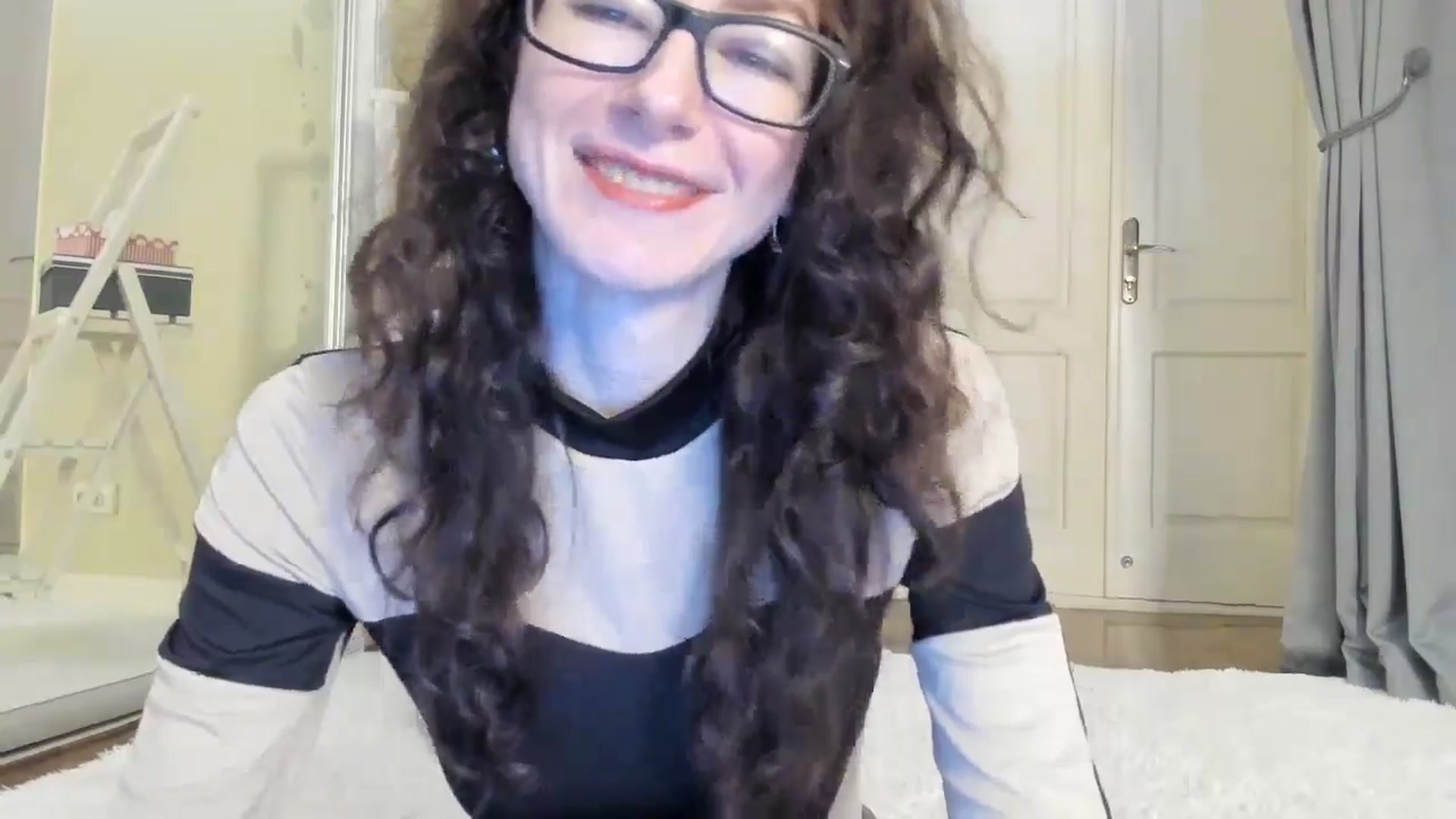 Gallery image thumbnail from Baby_Jewel's myfreecams stream on, 09/18/2024, 08:40 image 9 of 20