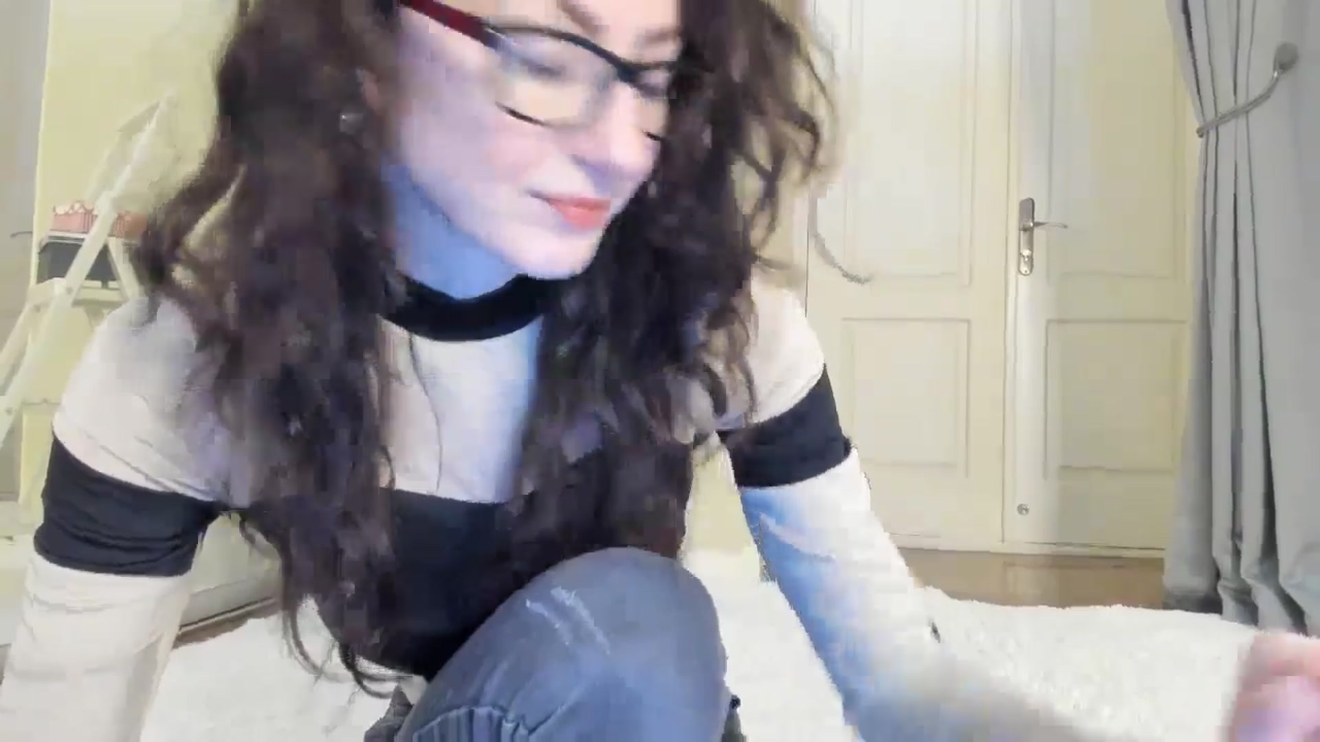 Gallery image thumbnail from Baby_Jewel's myfreecams stream on, 09/18/2024, 08:40 image 12 of 20