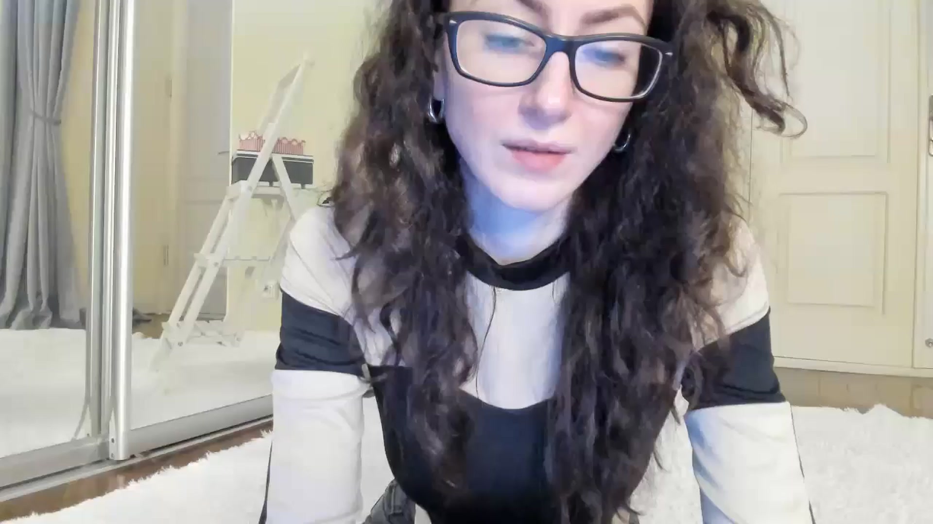 Gallery image thumbnail from Baby_Jewel's myfreecams stream on, 09/18/2024, 10:25 image 1 of 20