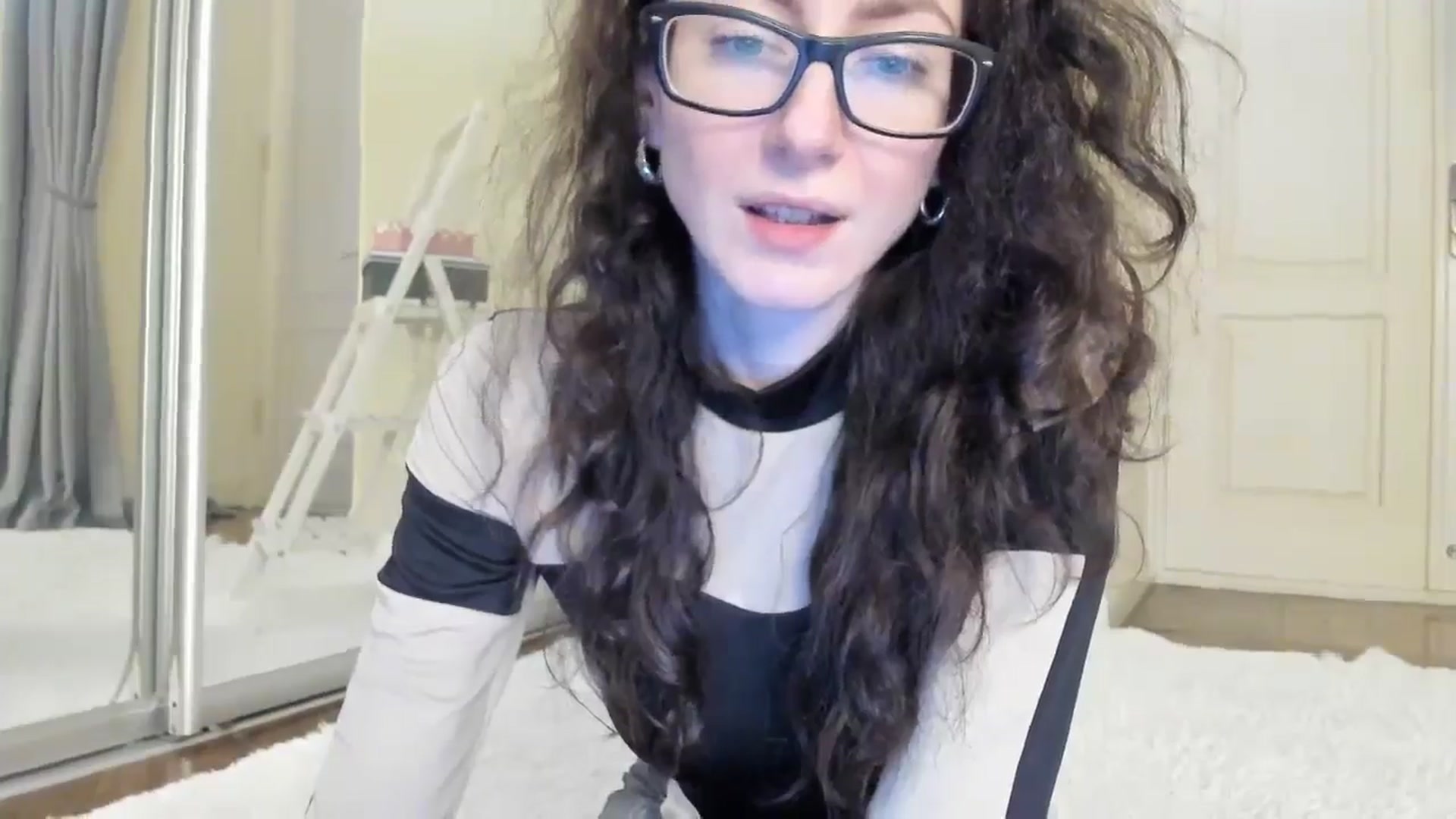 Gallery image thumbnail from Baby_Jewel's myfreecams stream on, 09/18/2024, 10:25 image 17 of 20