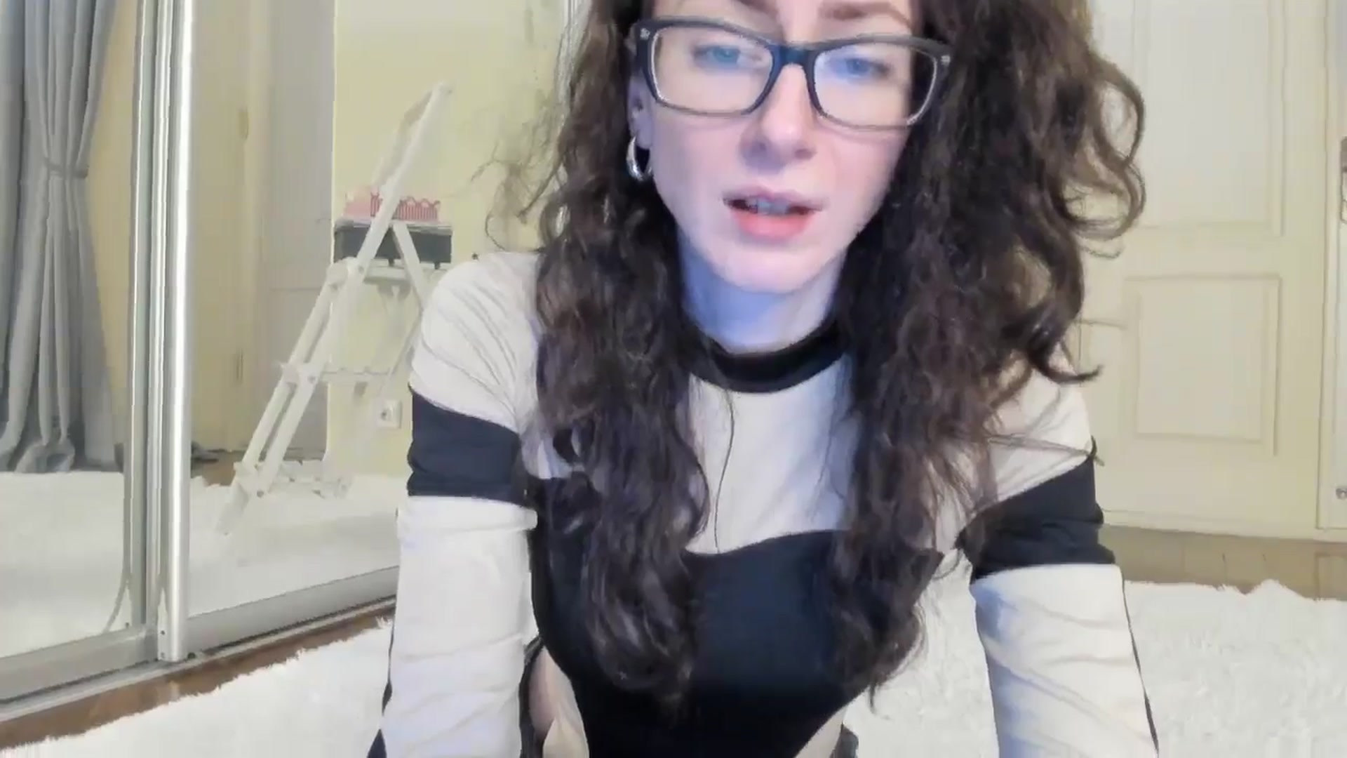 Gallery image thumbnail from Baby_Jewel's myfreecams stream on, 09/18/2024, 10:25 image 4 of 20
