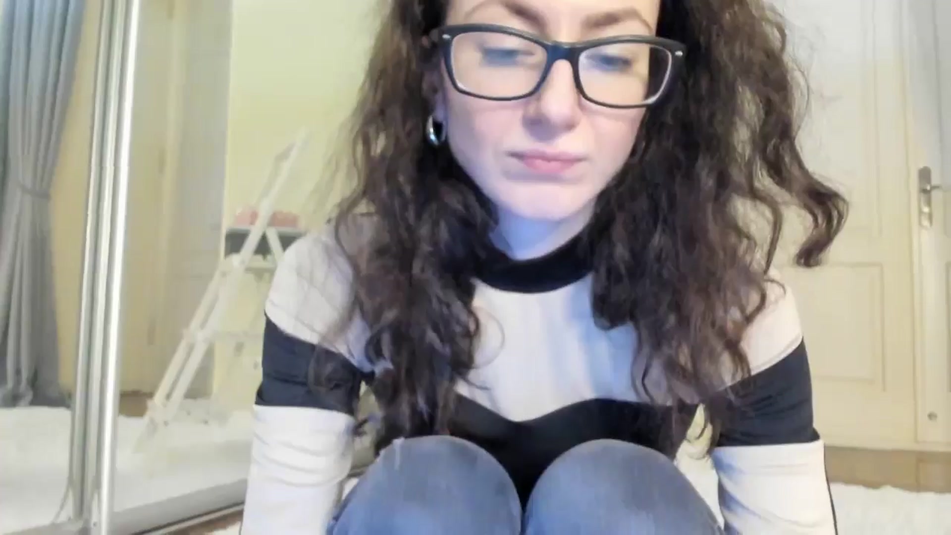 Gallery image thumbnail from Baby_Jewel's myfreecams stream on, 09/18/2024, 14:03 image 14 of 20