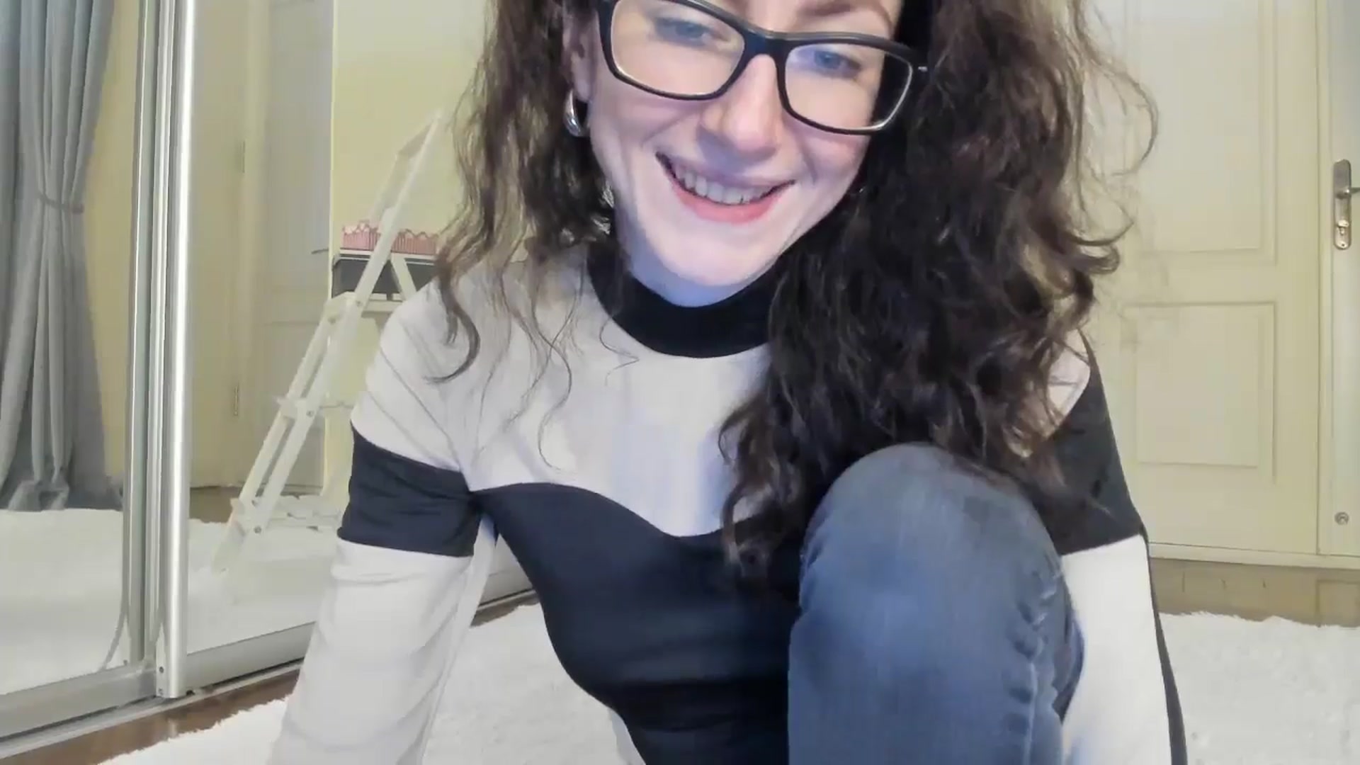 Gallery image thumbnail from Baby_Jewel's myfreecams stream on, 09/18/2024, 14:03 image 10 of 20