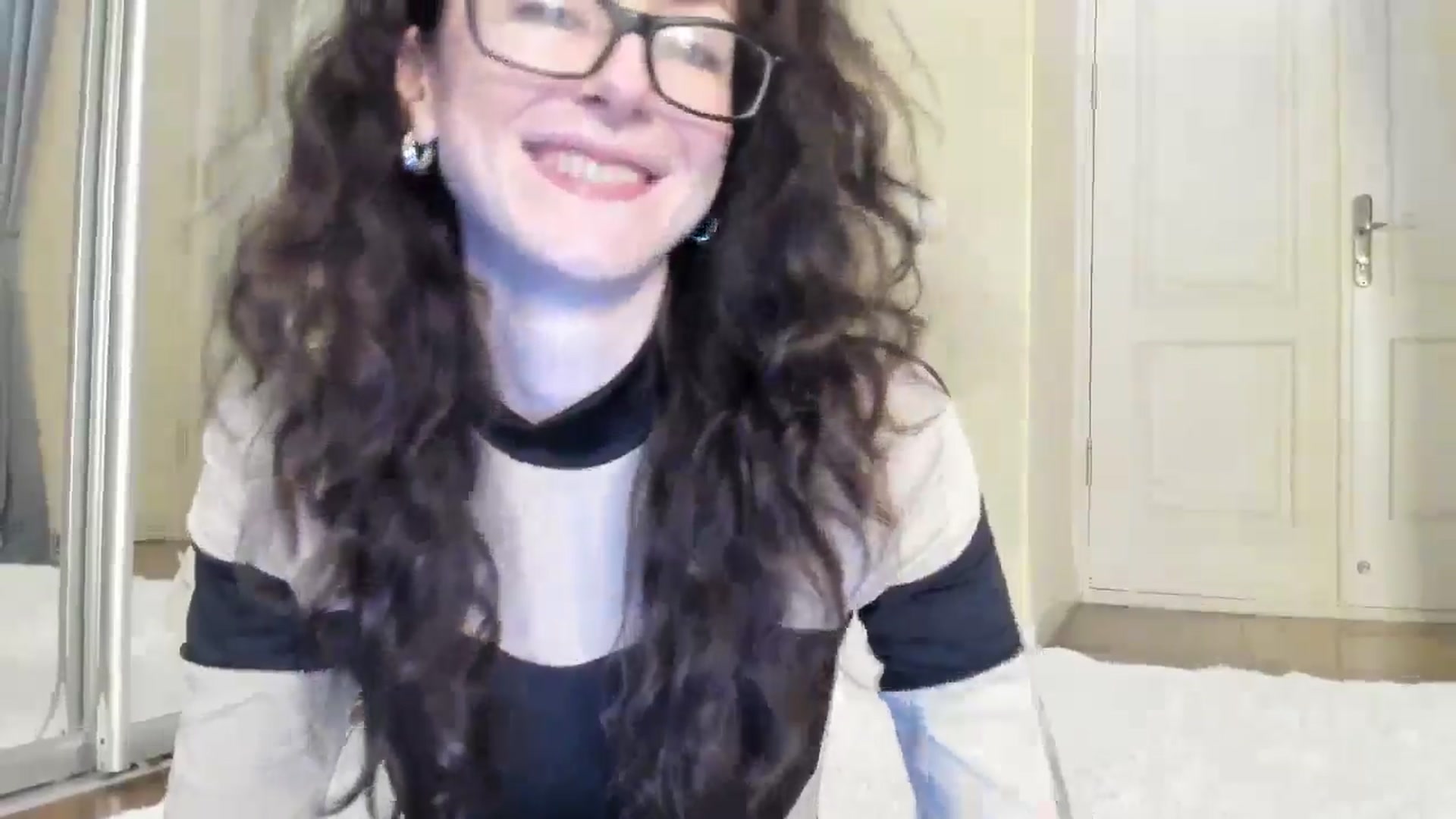 Gallery image thumbnail from Baby_Jewel's myfreecams stream on, 09/18/2024, 14:03 image 5 of 20
