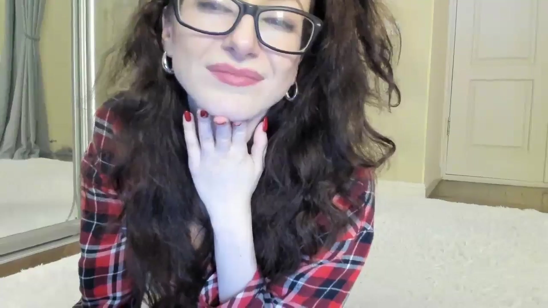 Gallery image thumbnail from Baby_Jewel's myfreecams stream on, 09/19/2024, 14:19 image 9 of 20