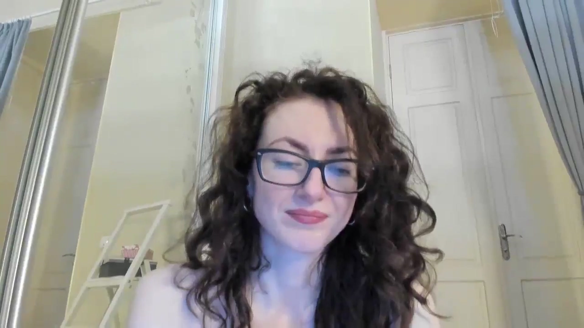 Gallery image thumbnail from Baby_Jewel's myfreecams stream on, 09/21/2024, 10:06 image 9 of 20