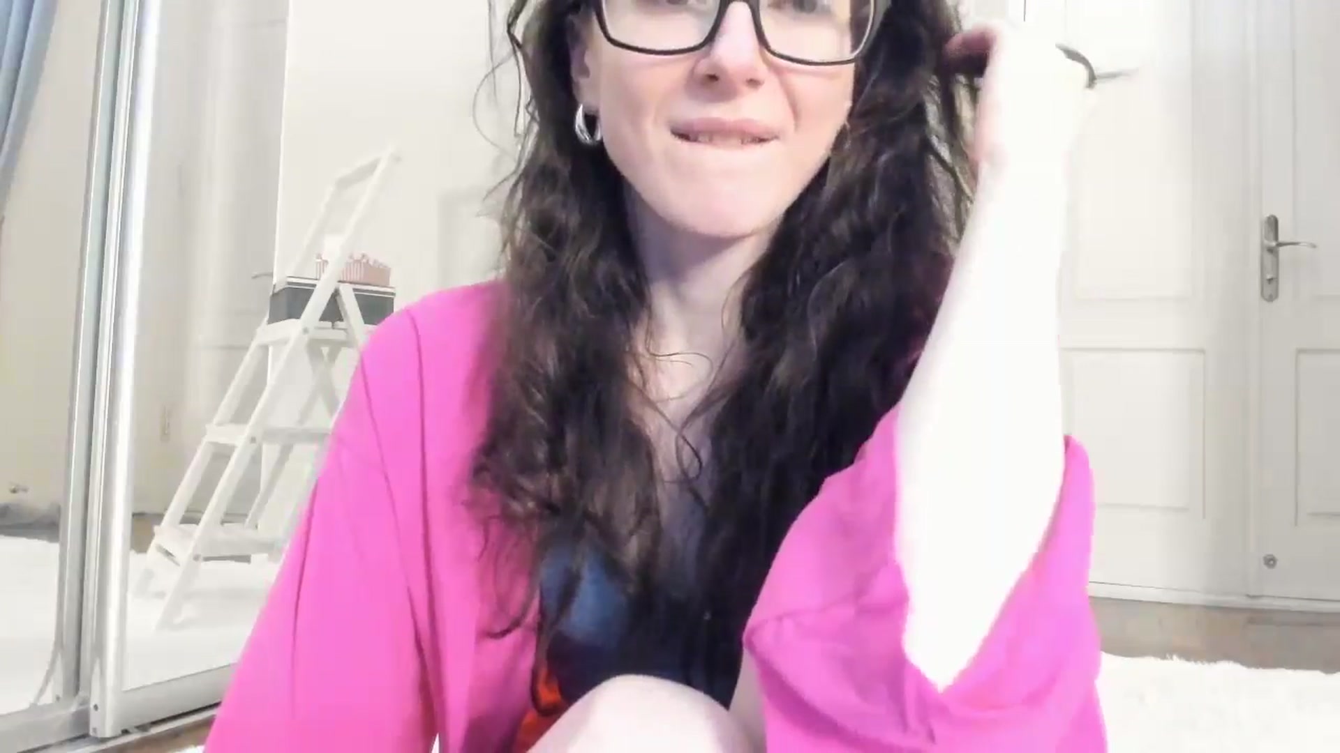 Gallery image thumbnail from Baby_Jewel's myfreecams stream on, 09/26/2024, 14:09 image 5 of 20