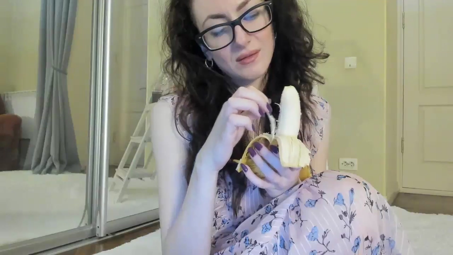 Gallery image thumbnail from Baby_Jewel's myfreecams stream on, 09/28/2024, 11:20 image 10 of 20