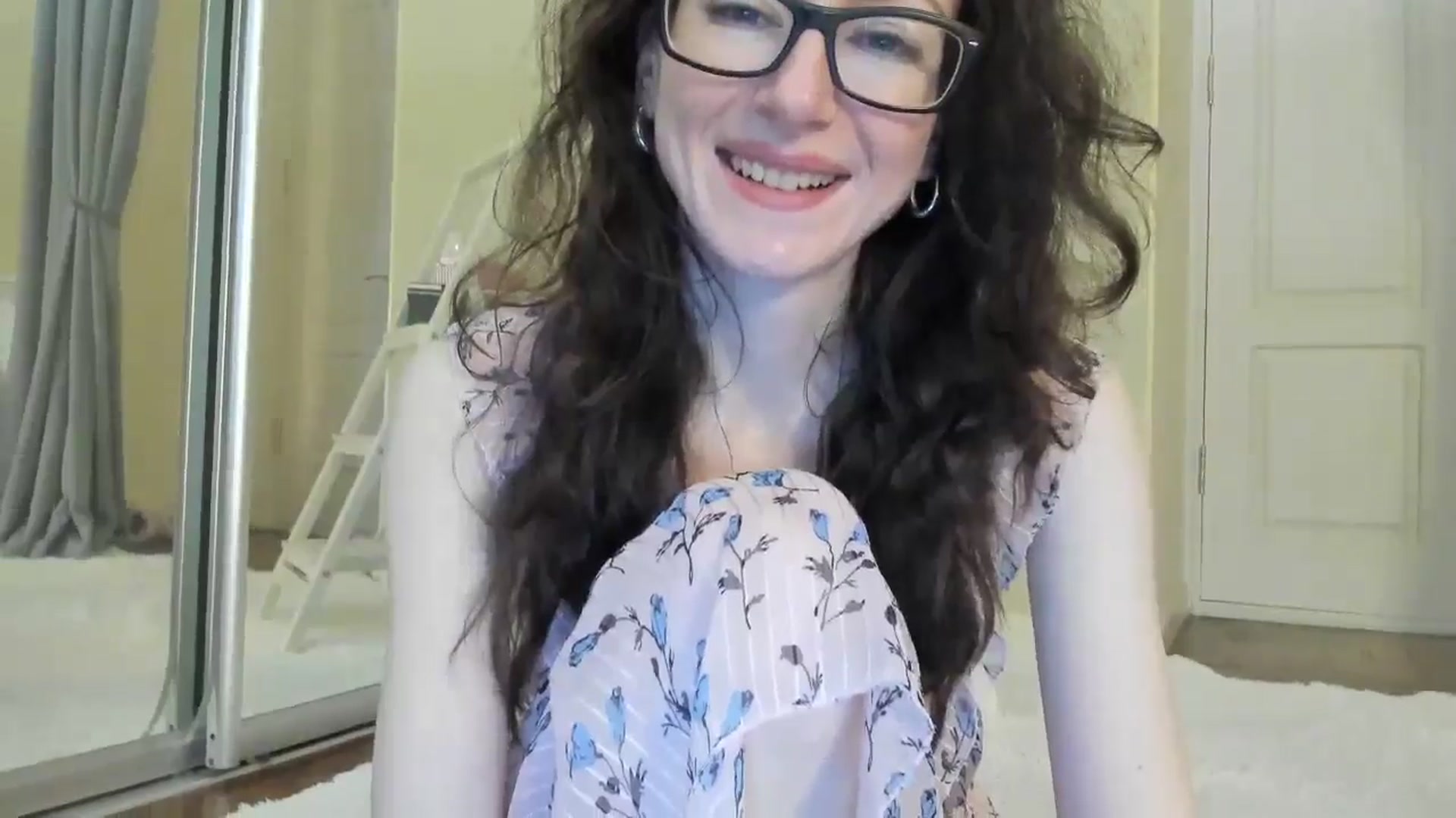 Gallery image thumbnail from Baby_Jewel's myfreecams stream on, 09/28/2024, 12:31 image 5 of 20