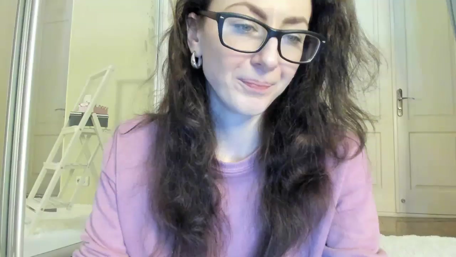 Gallery image thumbnail from Baby_Jewel's myfreecams stream on, 10/01/2024, 08:51 image 6 of 20