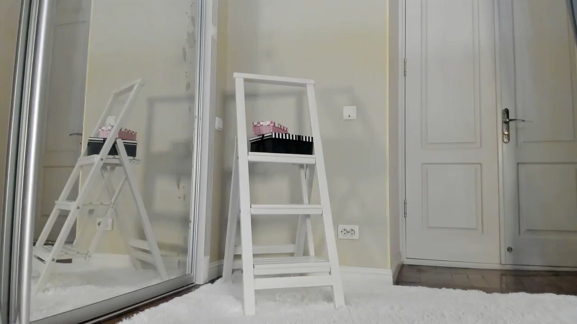 Gallery image thumbnail from Baby_Jewel's myfreecams stream on, 10/01/2024, 08:51 image 2 of 20