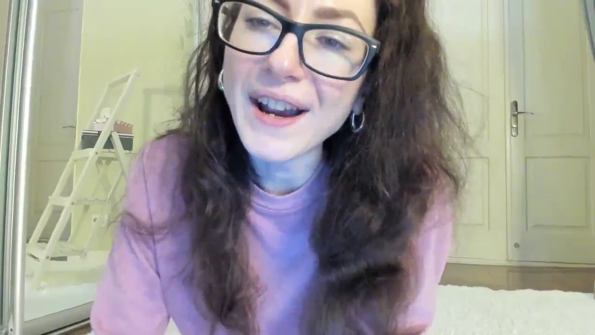 Gallery image thumbnail from Baby_Jewel's myfreecams stream on, 10/01/2024, 08:51 image 9 of 20