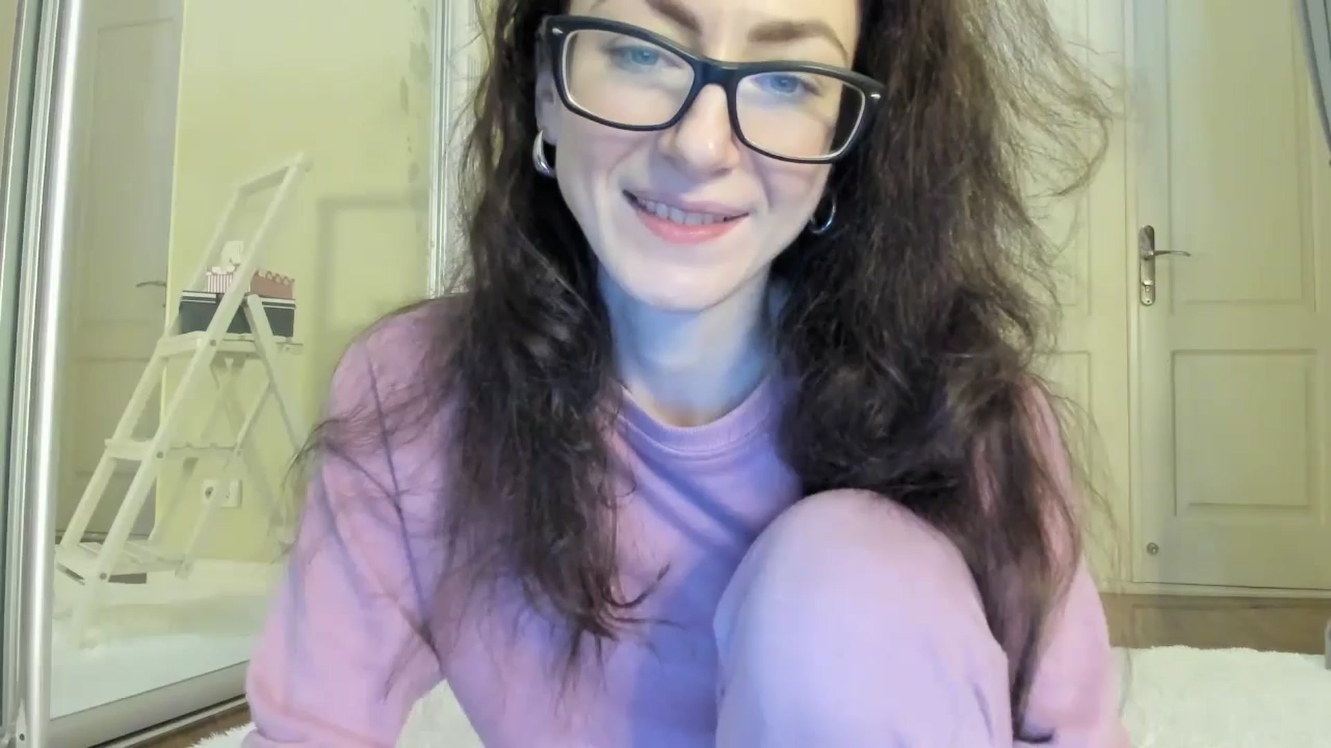Gallery image thumbnail from Baby_Jewel's myfreecams stream on, 10/01/2024, 08:51 image 8 of 20