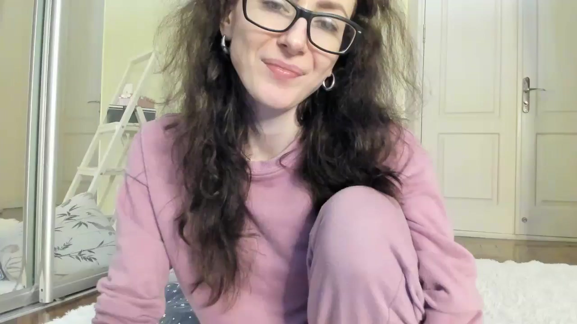 Gallery image thumbnail from Baby_Jewel's myfreecams stream on, 10/01/2024, 12:50 image 1 of 20