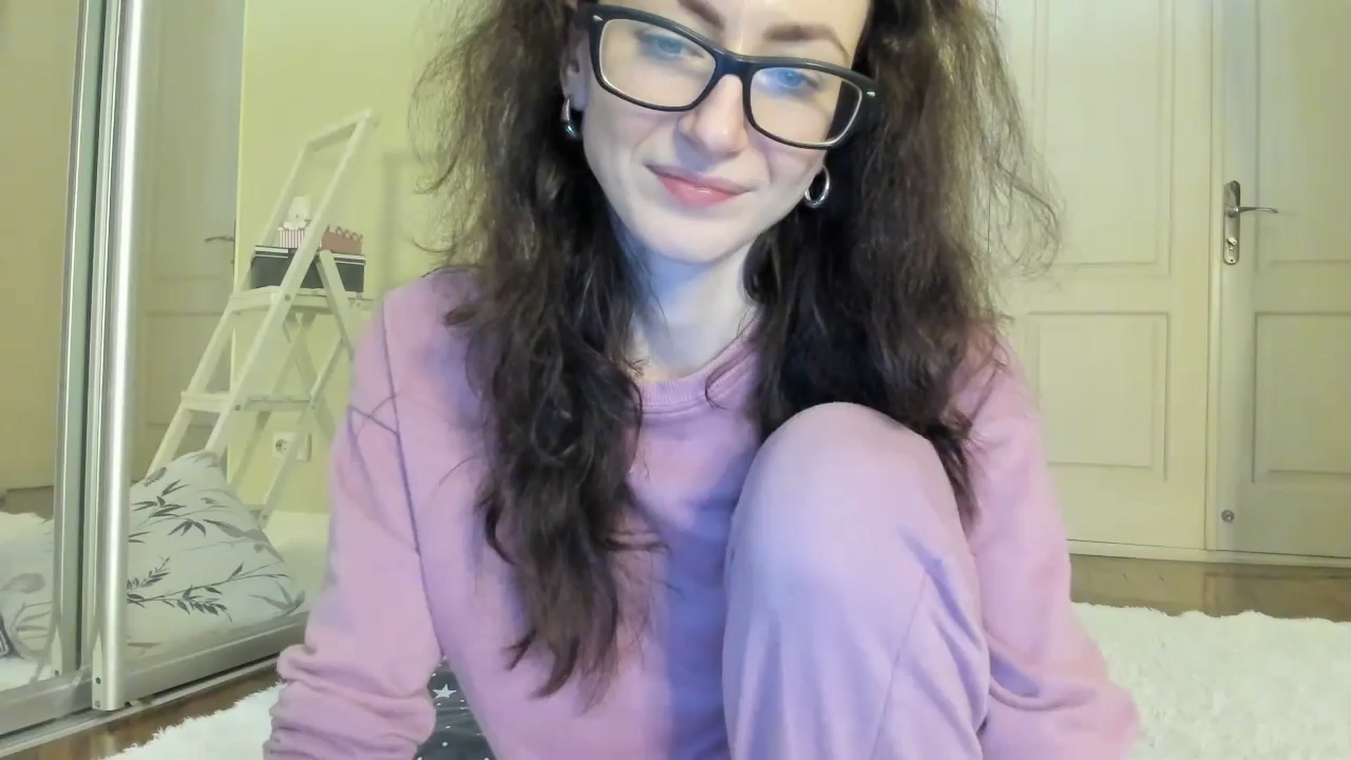 Gallery image thumbnail from Baby_Jewel's myfreecams stream on, 10/01/2024, 12:50 image 2 of 20