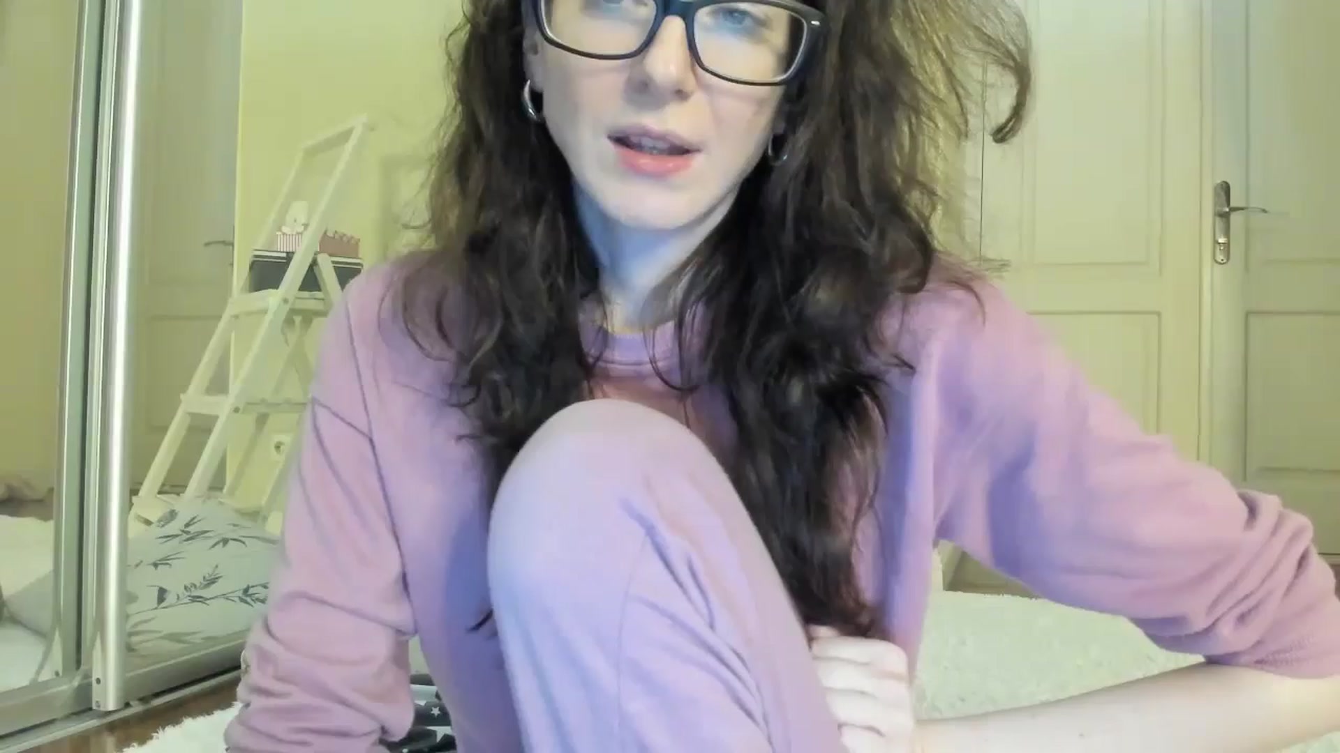 Gallery image thumbnail from Baby_Jewel's myfreecams stream on, 10/01/2024, 14:02 image 1 of 20