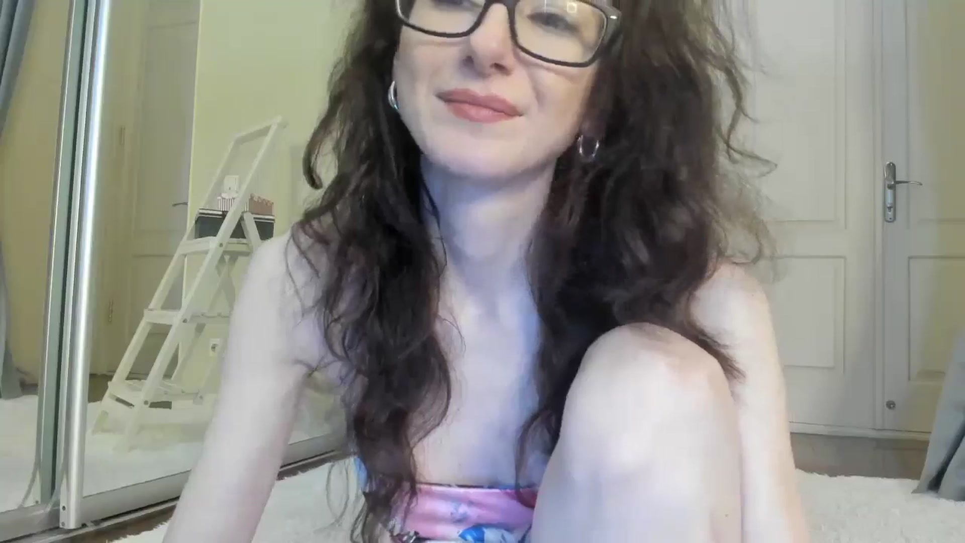 Gallery image thumbnail from Baby_Jewel's myfreecams stream on, 10/03/2024, 11:57 image 8 of 20