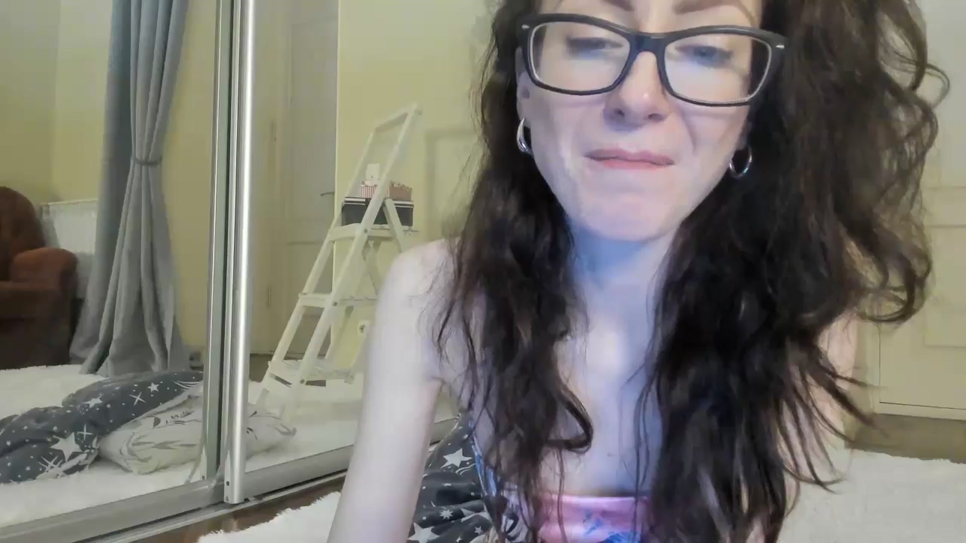 Gallery image thumbnail from Baby_Jewel's myfreecams stream on, 10/03/2024, 14:05 image 4 of 20