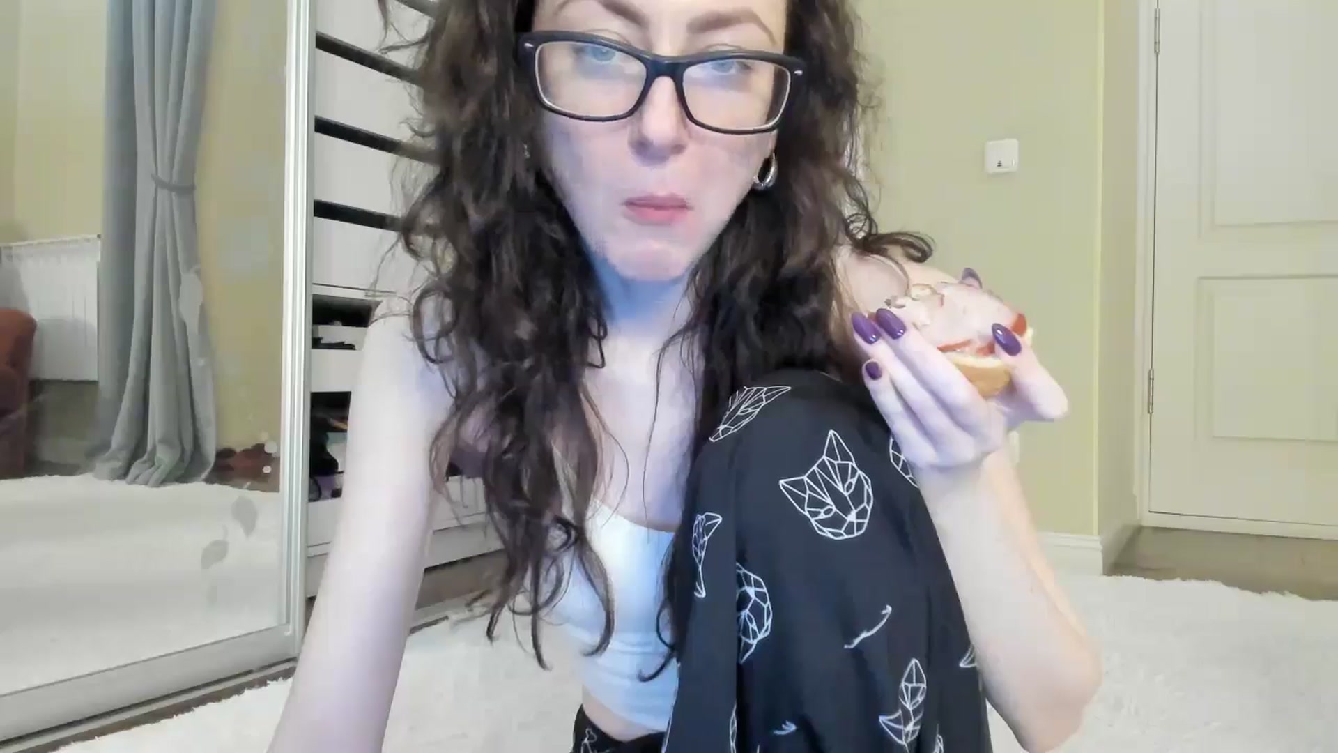 Gallery image thumbnail from Baby_Jewel's myfreecams stream on, 10/08/2024, 12:43 image 10 of 20