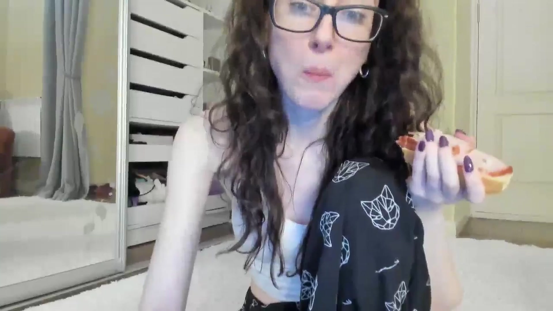 Gallery image thumbnail from Baby_Jewel's myfreecams stream on, 10/08/2024, 12:43 image 8 of 20