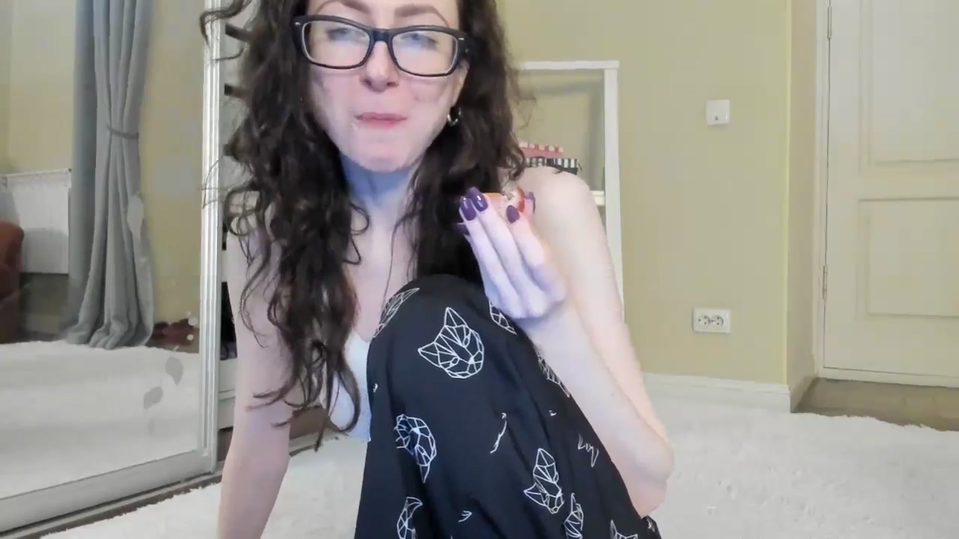 Gallery image thumbnail from Baby_Jewel's myfreecams stream on, 10/08/2024, 12:43 image 12 of 20
