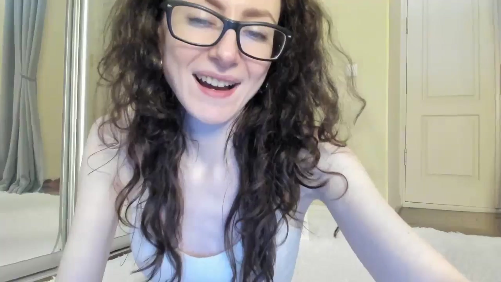 Gallery image thumbnail from Baby_Jewel's myfreecams stream on, 10/08/2024, 14:21 image 10 of 20
