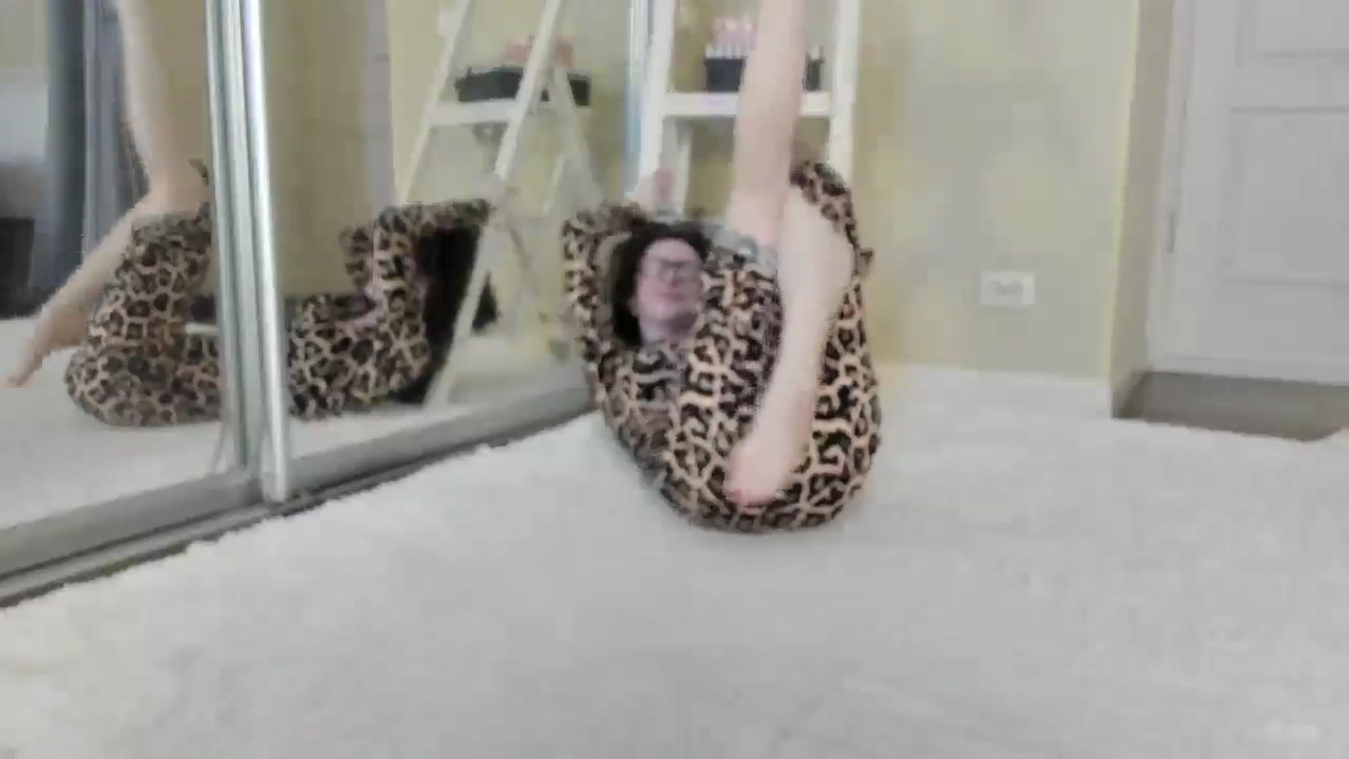 Gallery image thumbnail from Baby_Jewel's myfreecams stream on, 10/13/2024, 11:02 image 20 of 20