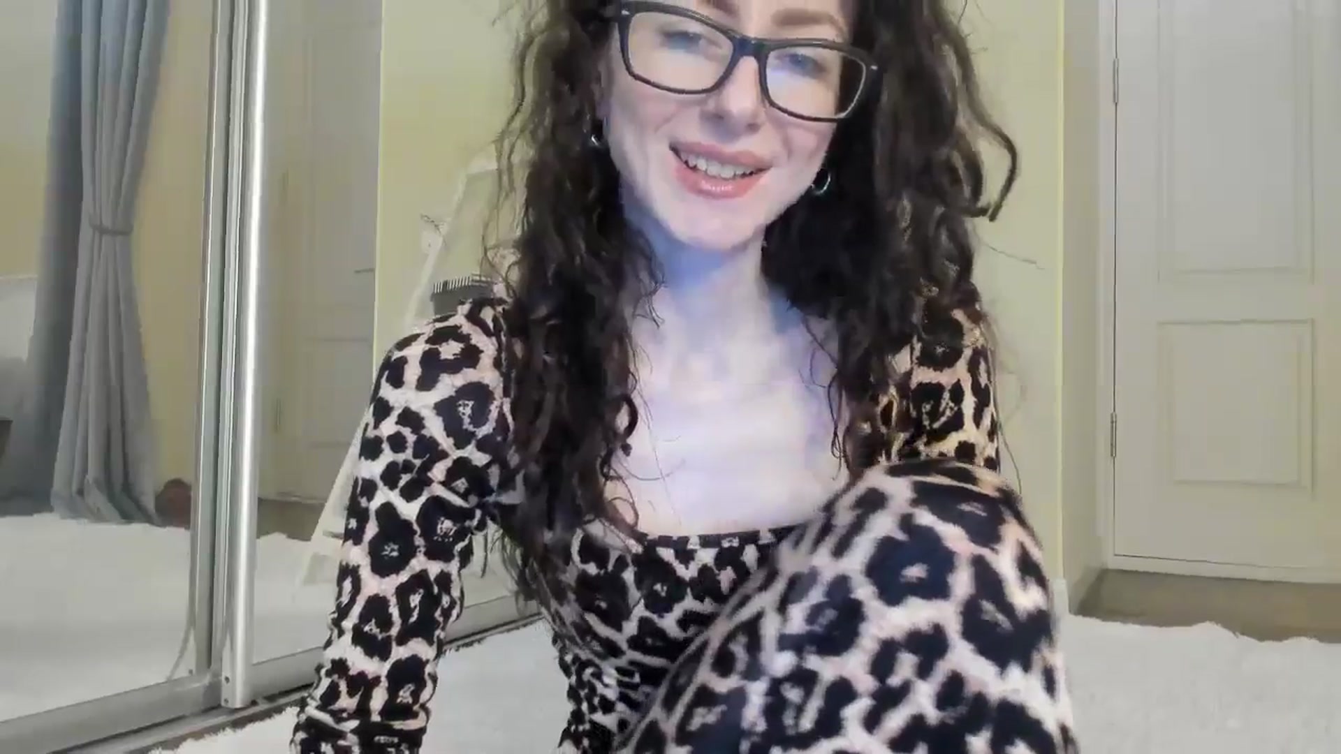 Gallery image thumbnail from Baby_Jewel's myfreecams stream on, 10/13/2024, 12:18 image 4 of 20