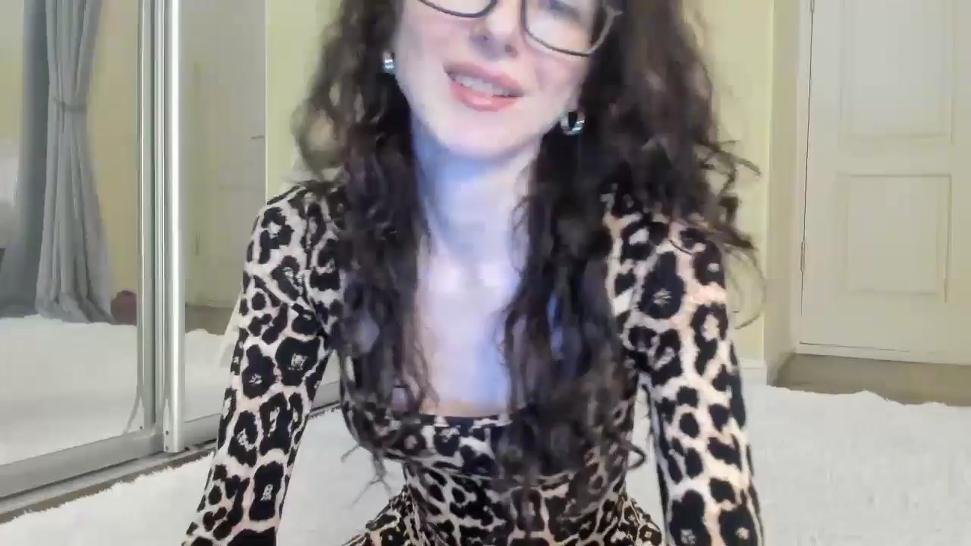 Gallery image thumbnail from Baby_Jewel's myfreecams stream on, 10/13/2024, 12:18 image 5 of 20