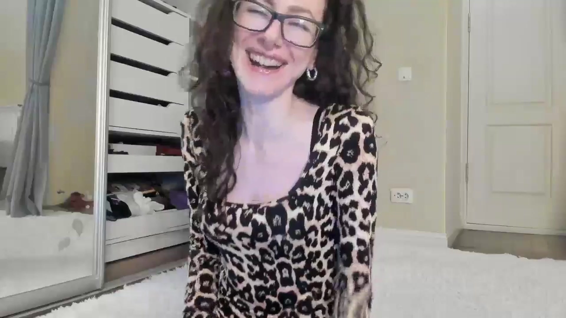 Gallery image thumbnail from Baby_Jewel's myfreecams stream on, 10/13/2024, 14:02 image 10 of 20