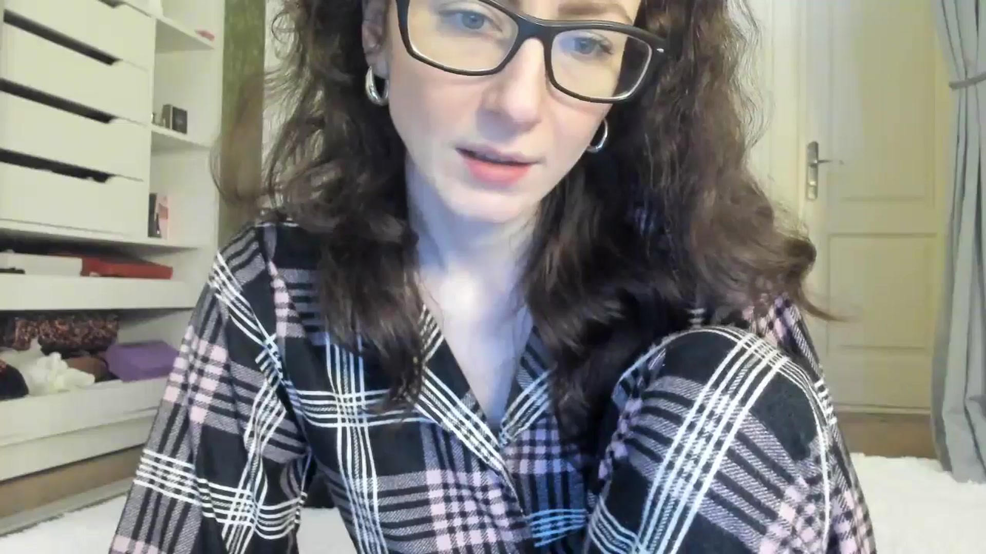 Gallery image thumbnail from Baby_Jewel's myfreecams stream on, 10/15/2024, 08:16 image 19 of 20