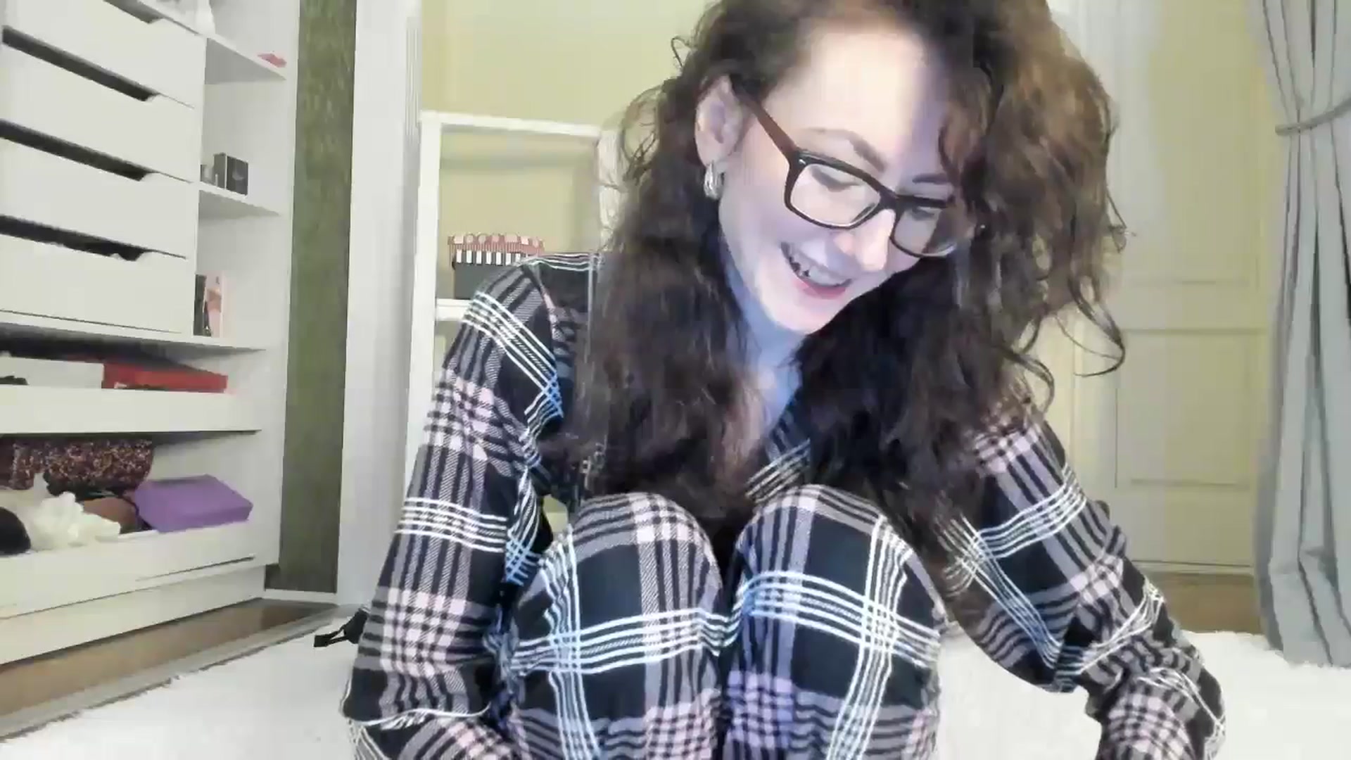 Gallery image thumbnail from Baby_Jewel's myfreecams stream on, 10/15/2024, 08:16 image 6 of 20
