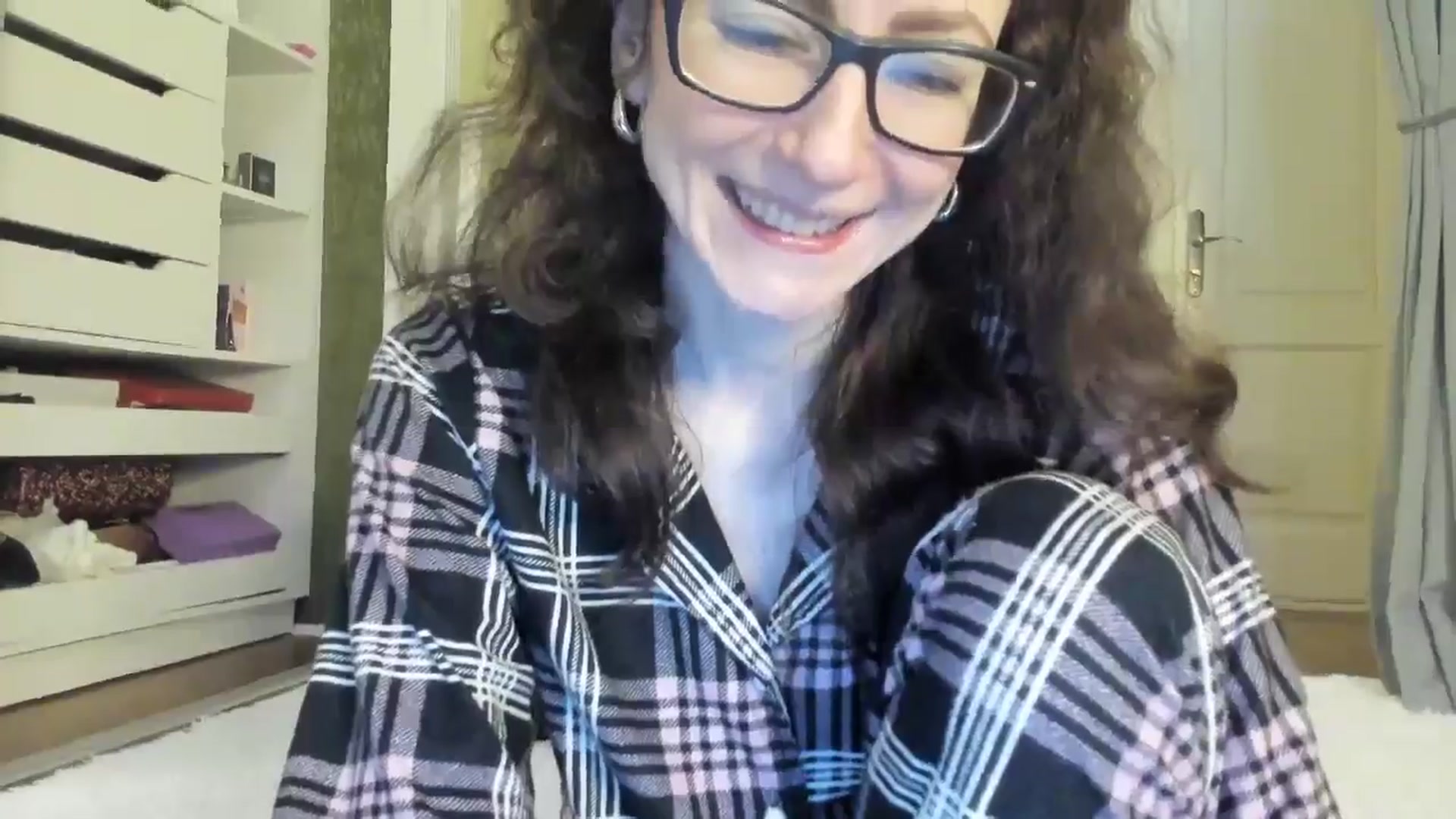 Gallery image thumbnail from Baby_Jewel's myfreecams stream on, 10/15/2024, 08:16 image 20 of 20