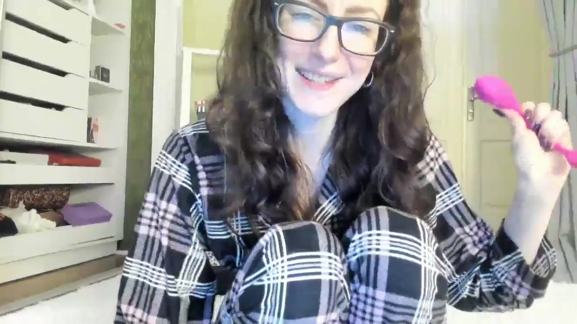 Gallery image thumbnail from Baby_Jewel's myfreecams stream on, 10/15/2024, 08:16 image 3 of 20
