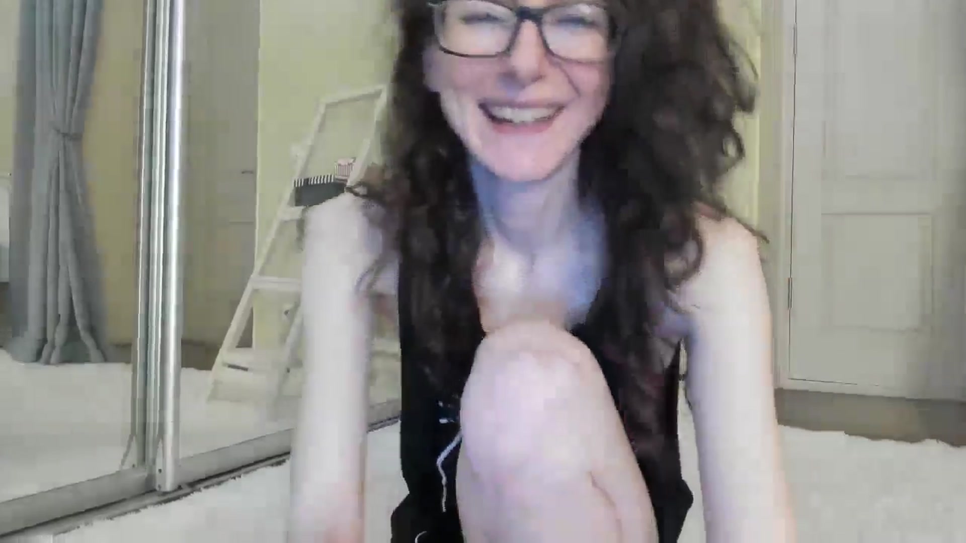 Gallery image thumbnail from Baby_Jewel's myfreecams stream on, 10/16/2024, 10:56 image 3 of 20