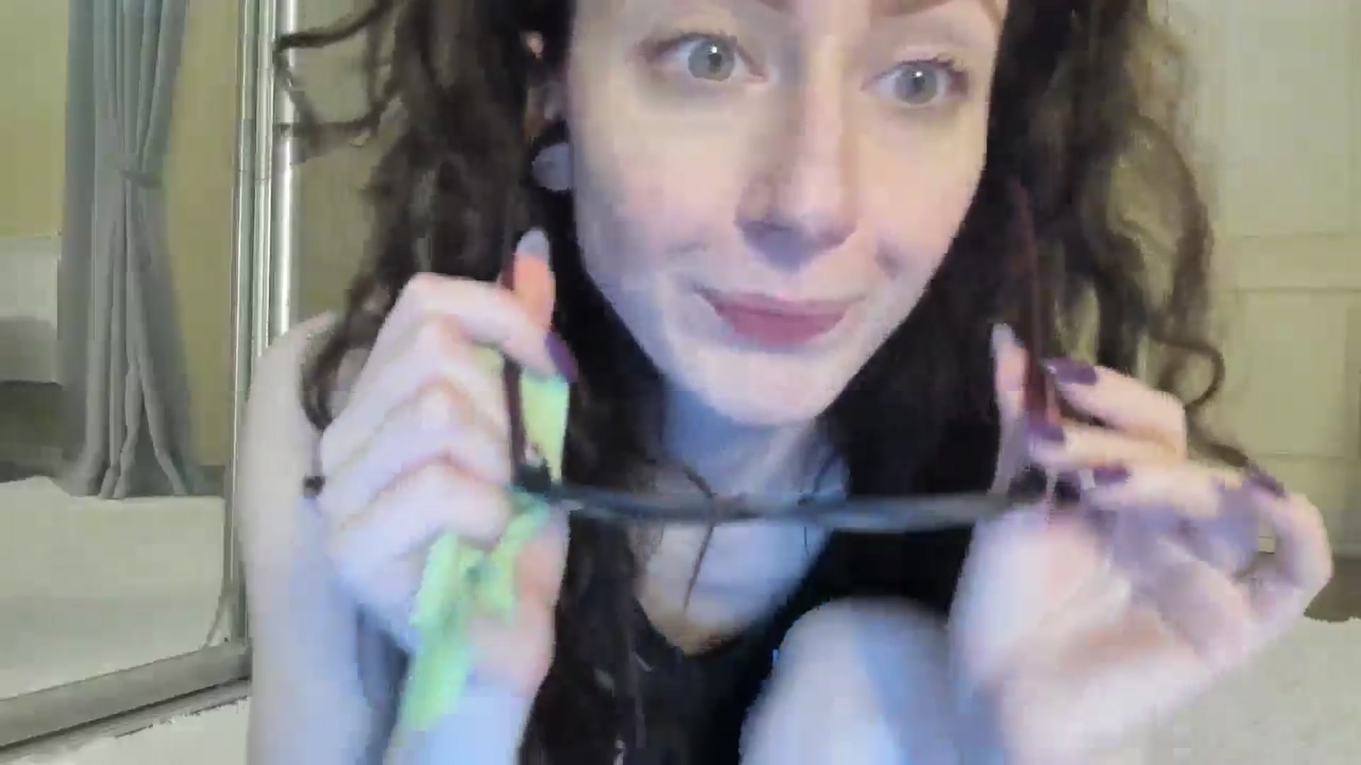 Gallery image thumbnail from Baby_Jewel's myfreecams stream on, 10/16/2024, 12:41 image 10 of 20
