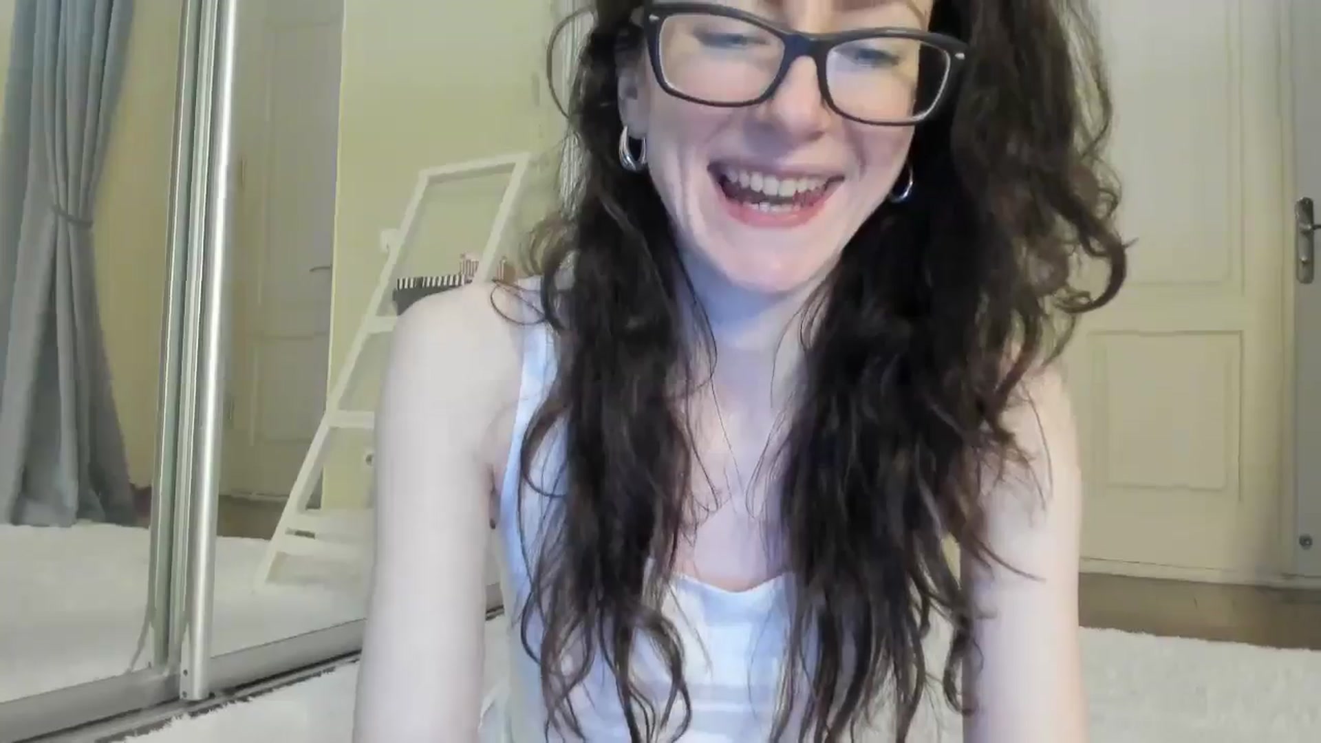 Gallery image thumbnail from Baby_Jewel's myfreecams stream on, 10/18/2024, 11:59 image 14 of 20
