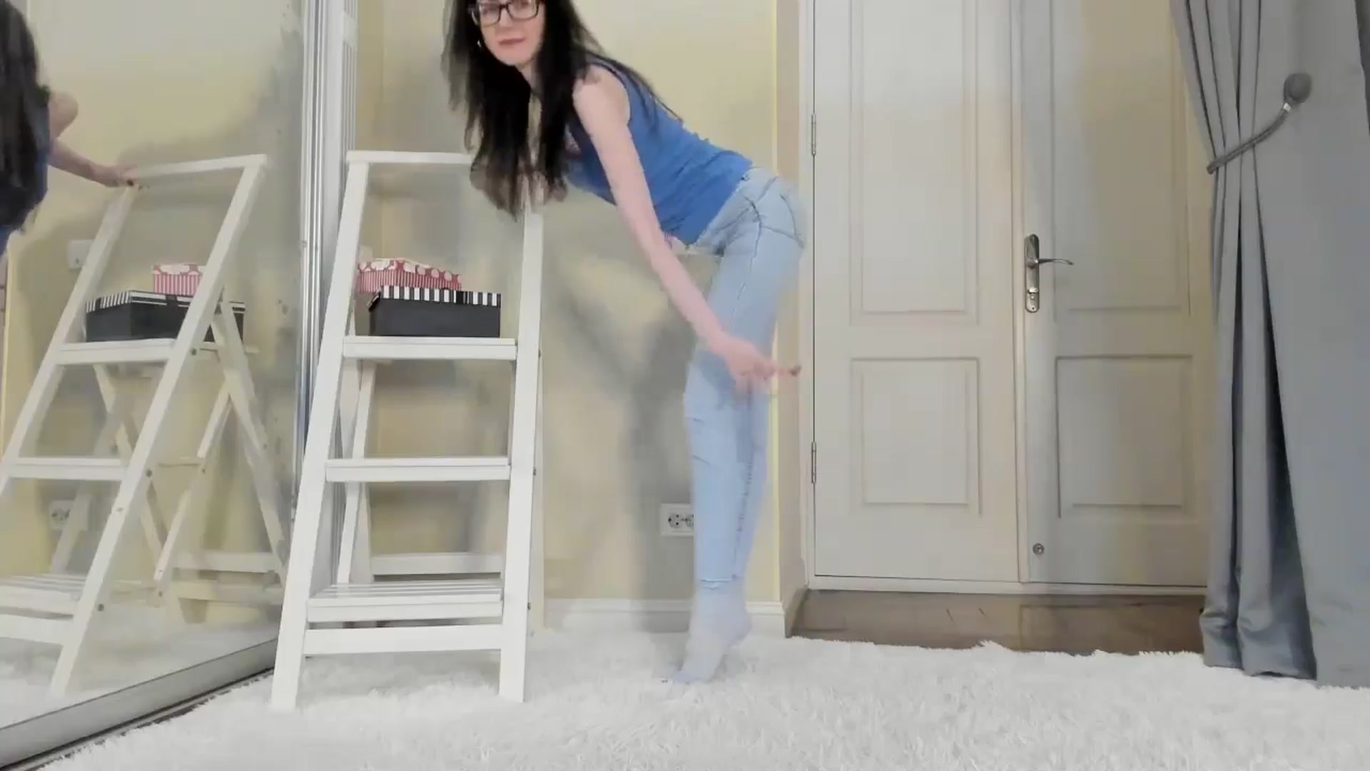Gallery image thumbnail from Baby_Jewel's myfreecams stream on, 10/22/2024, 08:33 image 14 of 20