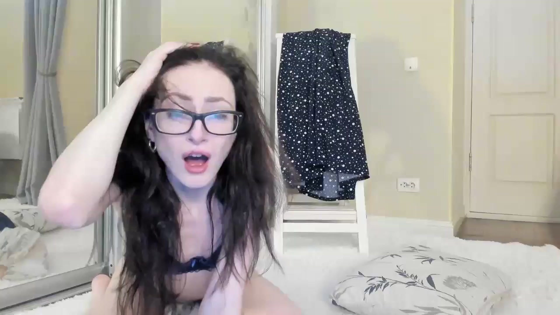 Gallery image thumbnail from Baby_Jewel's myfreecams stream on, 10/26/2024, 14:05 image 10 of 20