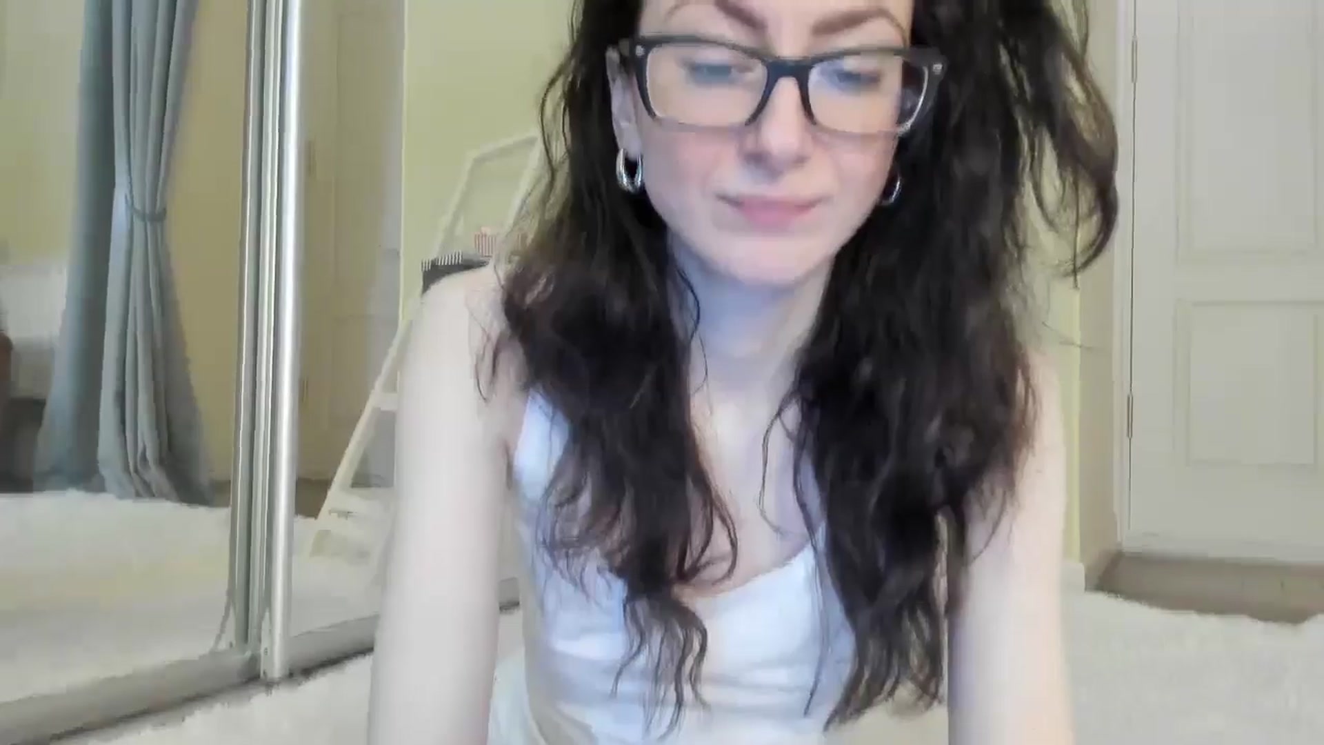 Gallery image thumbnail from Baby_Jewel's myfreecams stream on, 11/01/2024, 10:30 image 10 of 20