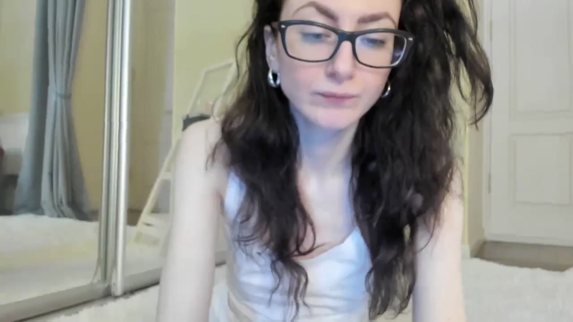 Gallery image thumbnail from Baby_Jewel's myfreecams stream on, 11/01/2024, 10:30 image 8 of 20