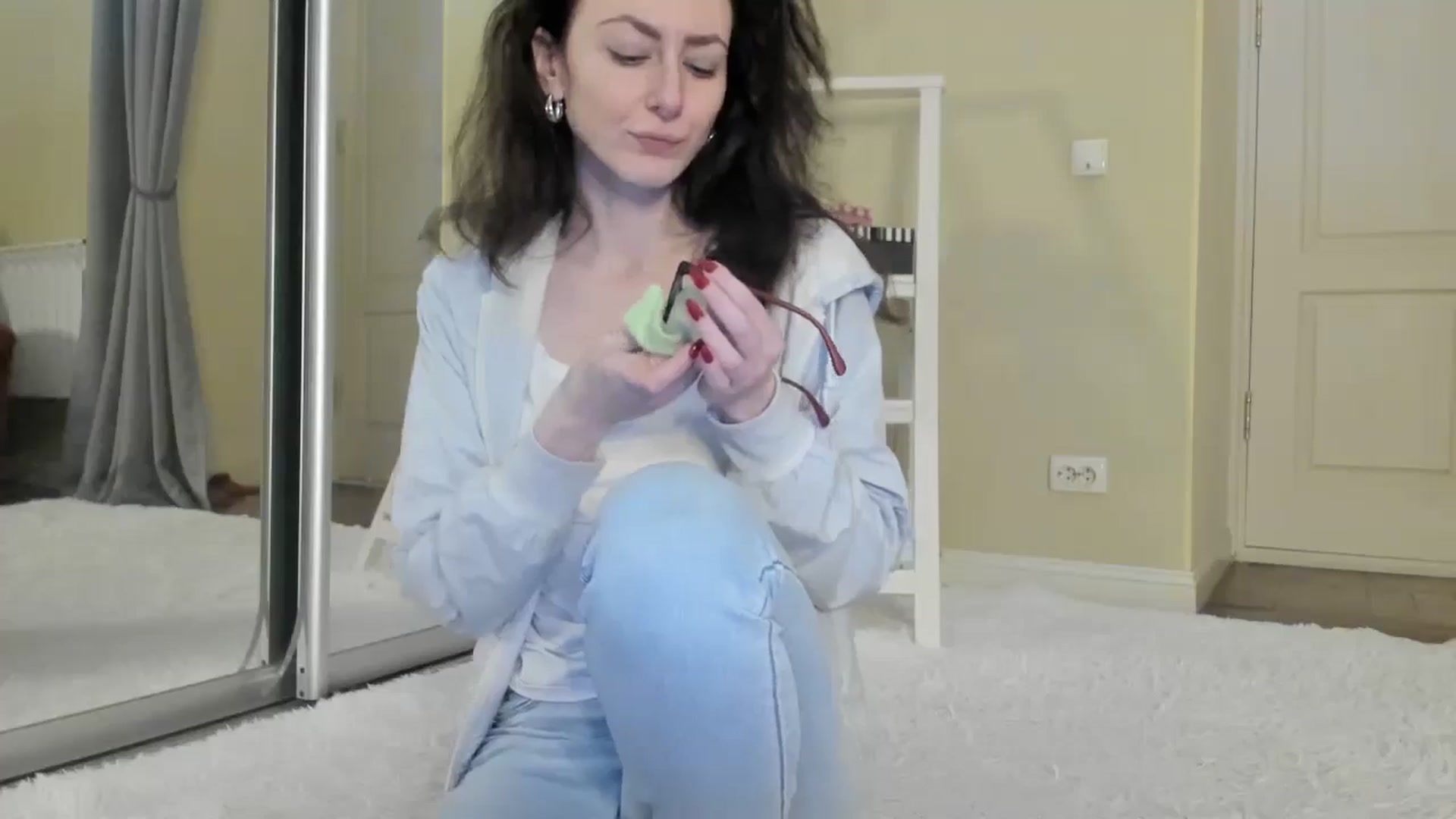 Gallery image thumbnail from Baby_Jewel's myfreecams stream on, 11/01/2024, 13:27 image 14 of 20