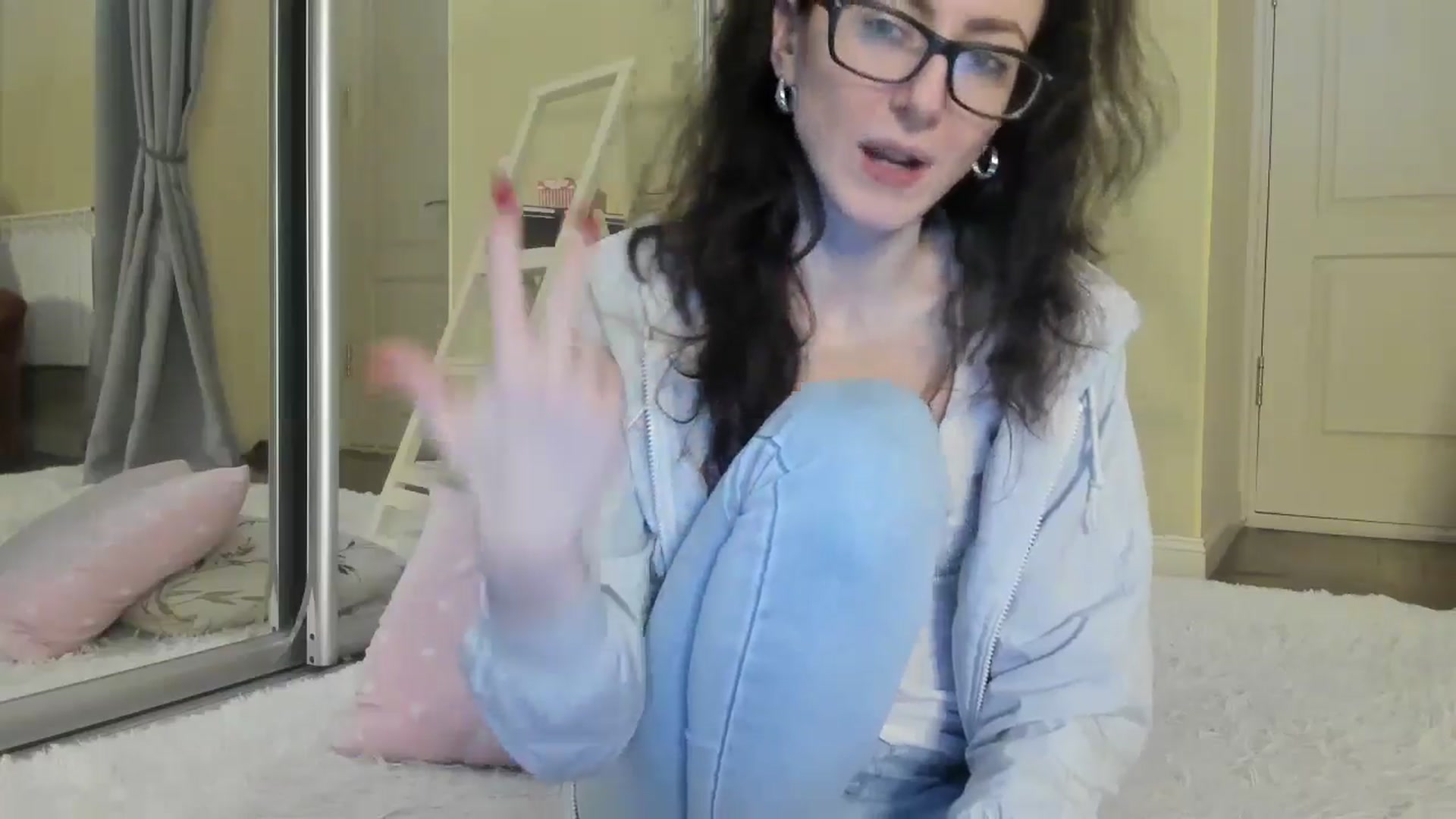 Gallery image thumbnail from Baby_Jewel's myfreecams stream on, 11/01/2024, 15:03 image 2 of 20