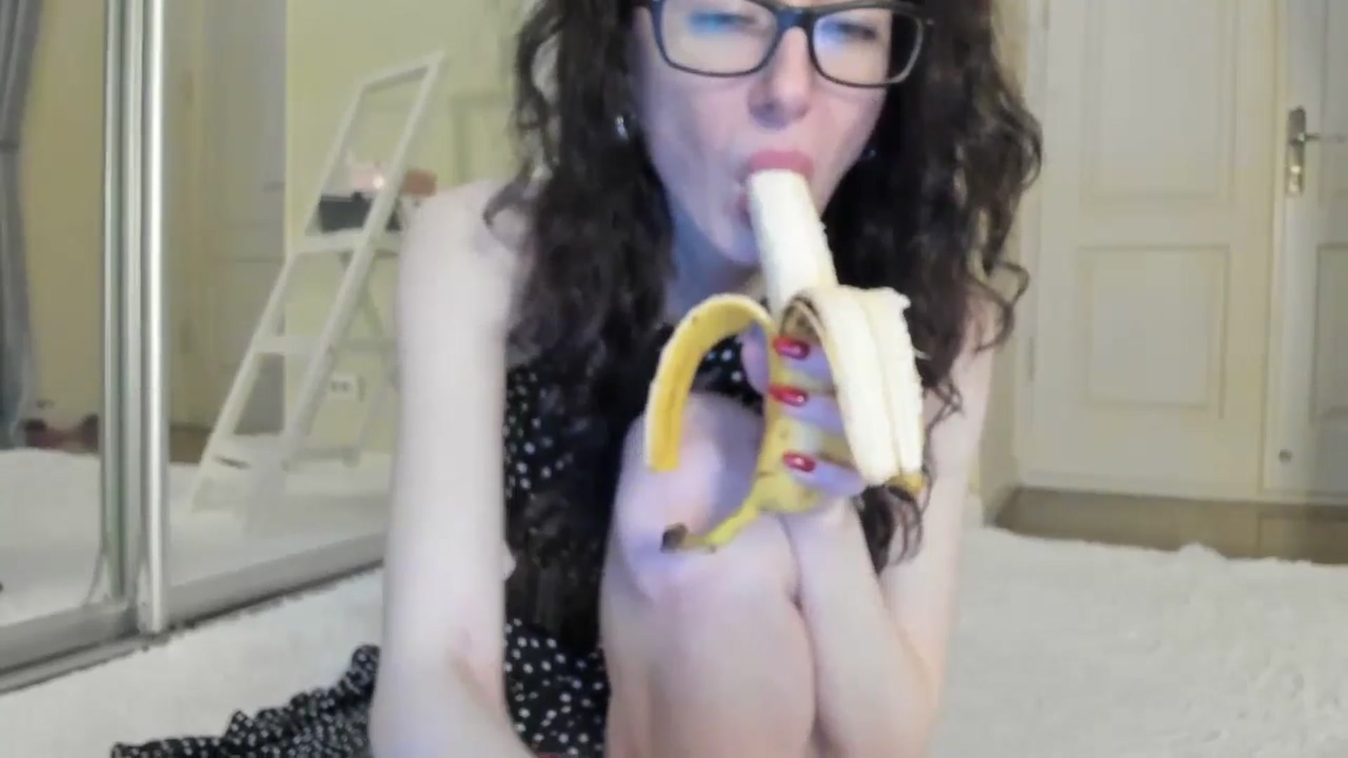 Gallery image thumbnail from Baby_Jewel's myfreecams stream on, 11/02/2024, 12:55 image 5 of 20
