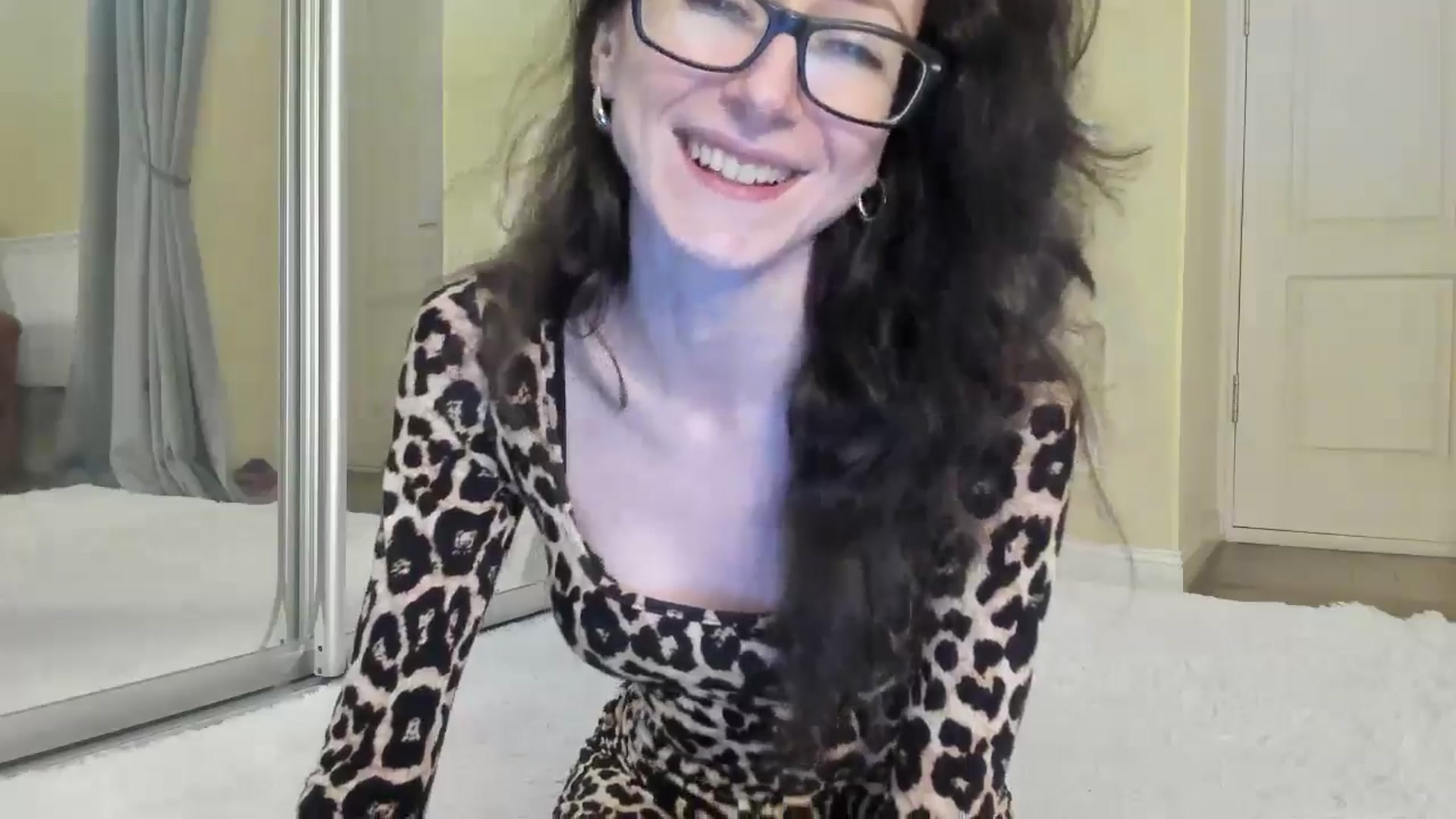 Gallery image thumbnail from Baby_Jewel's myfreecams stream on, 11/03/2024, 12:29 image 10 of 20